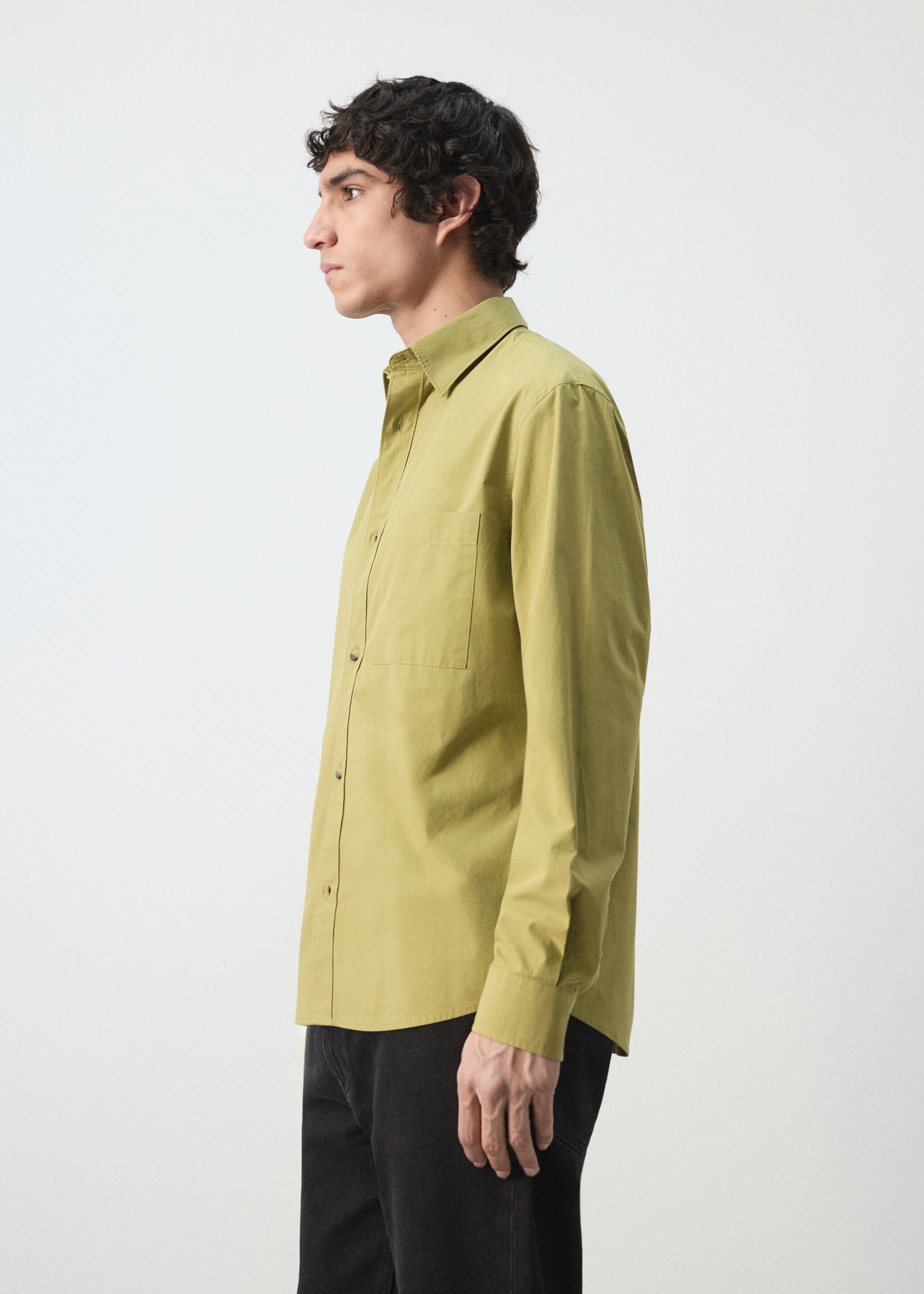 100% cotton relaxed-fit shirt - Details of the article 2, Olive Green. Ref: 27094424-00.
