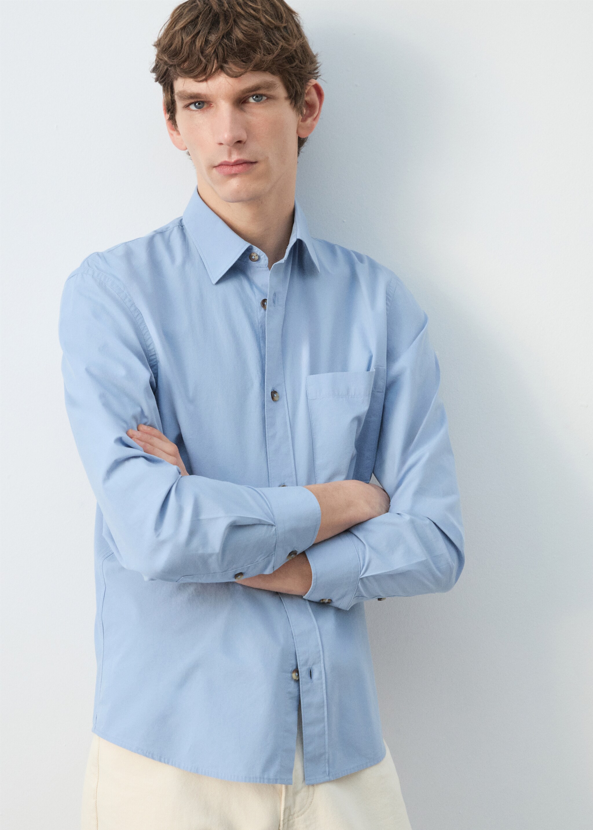 100% cotton relaxed-fit shirt - Details of the article 6, Sky Blue. Ref: 27094424-00.