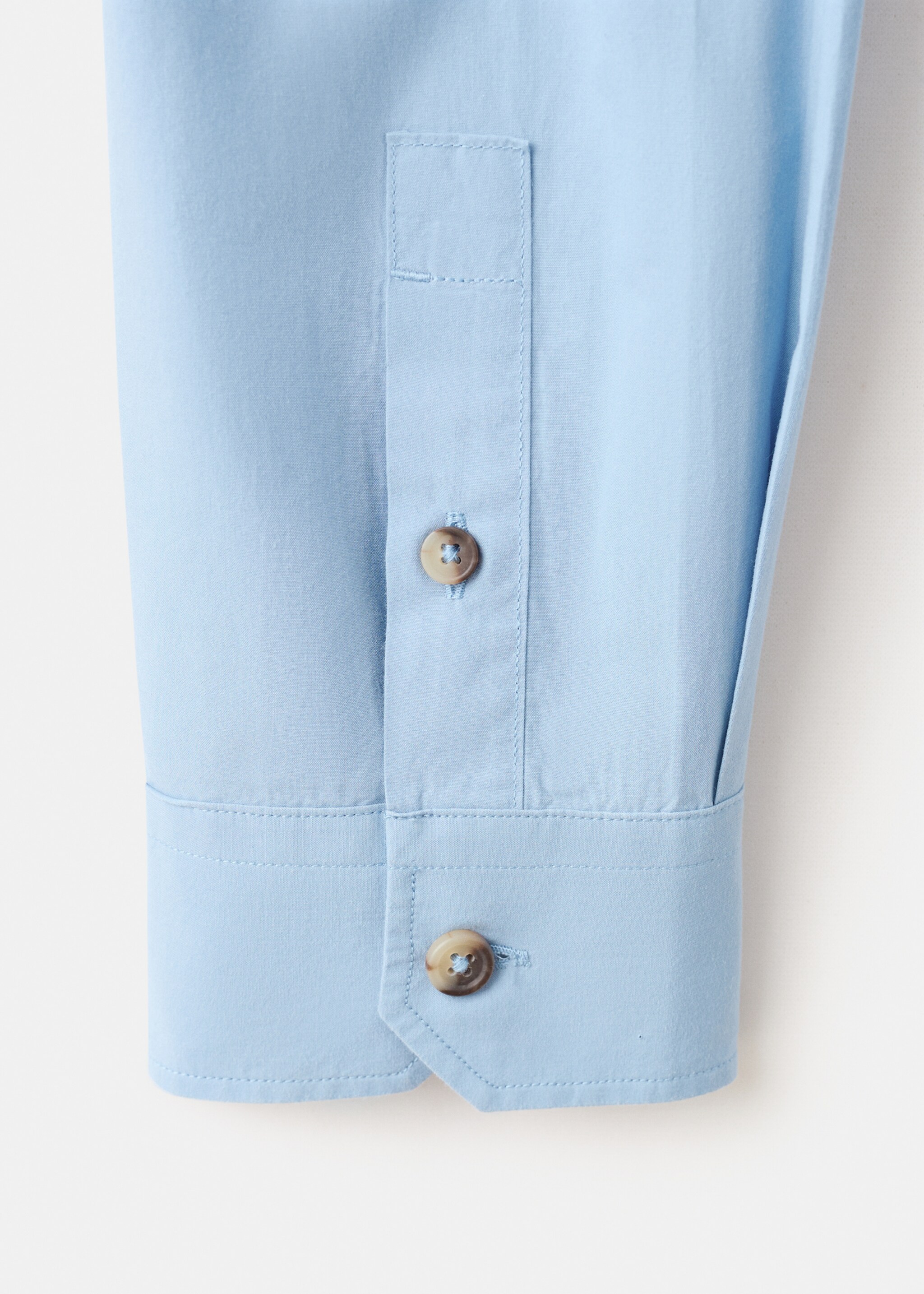 100% cotton relaxed-fit shirt - Details of the article 8, Sky Blue. Ref: 27094424-00.