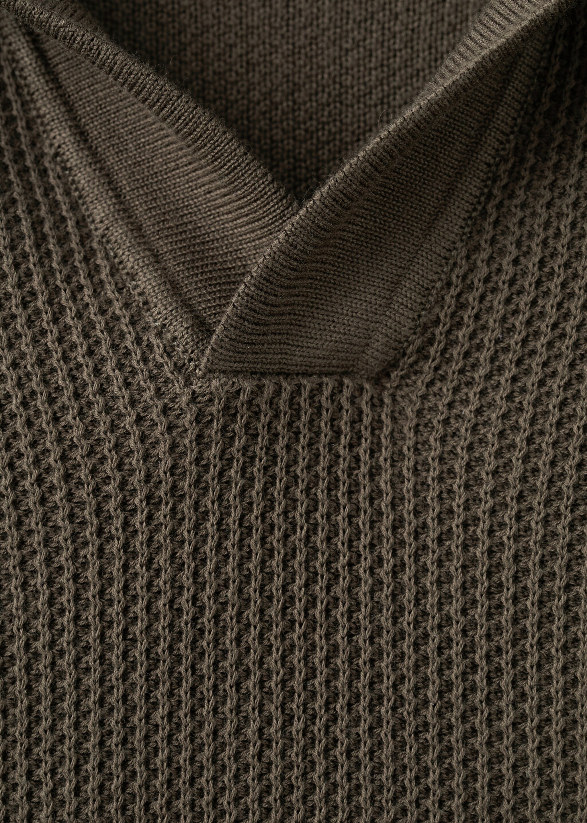 100% cotton knitted polo structure - Details of the article 0, Chocolate. Ref: 27094425-00.