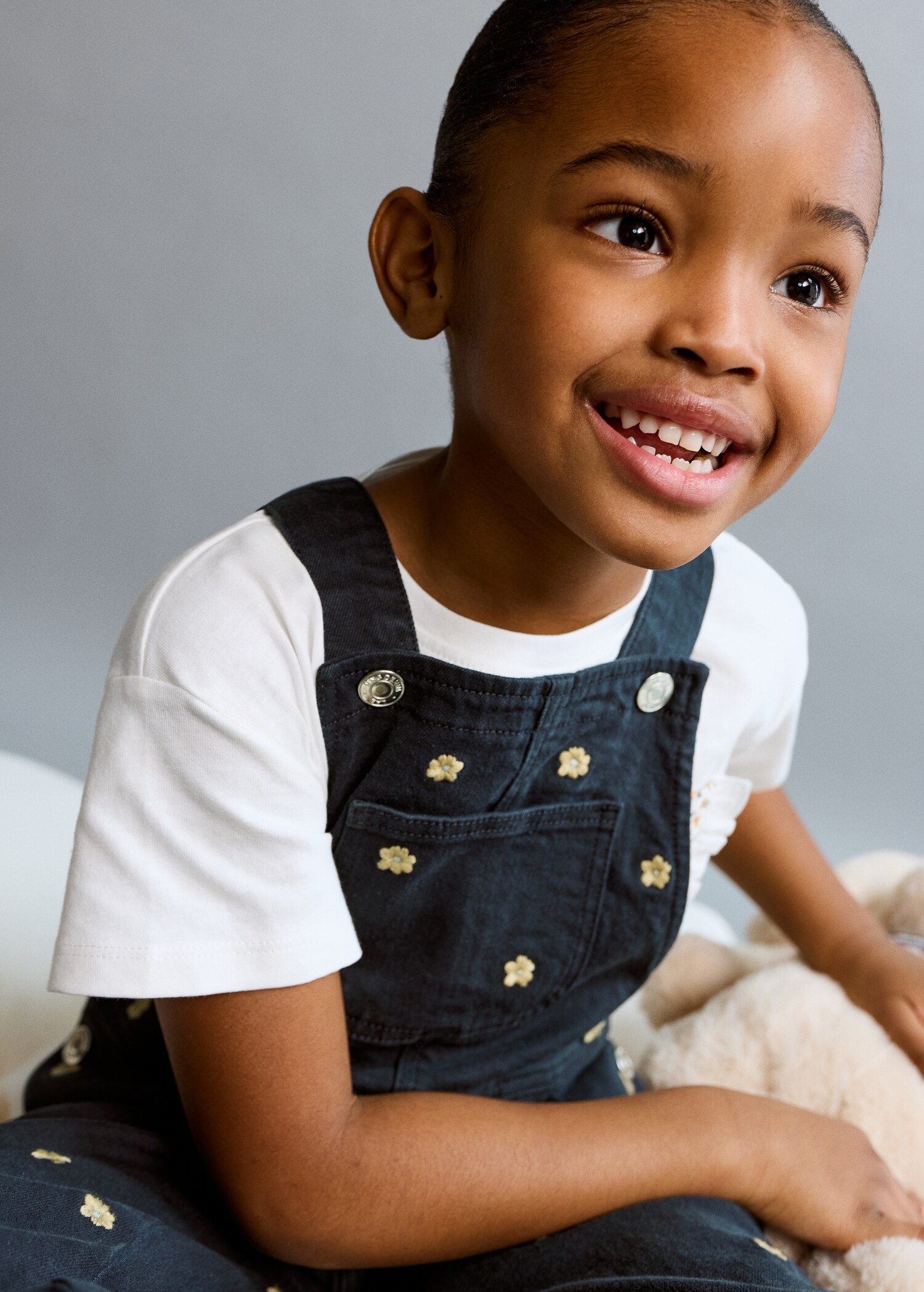 Long embroidered floral dungarees - Details of the article 1