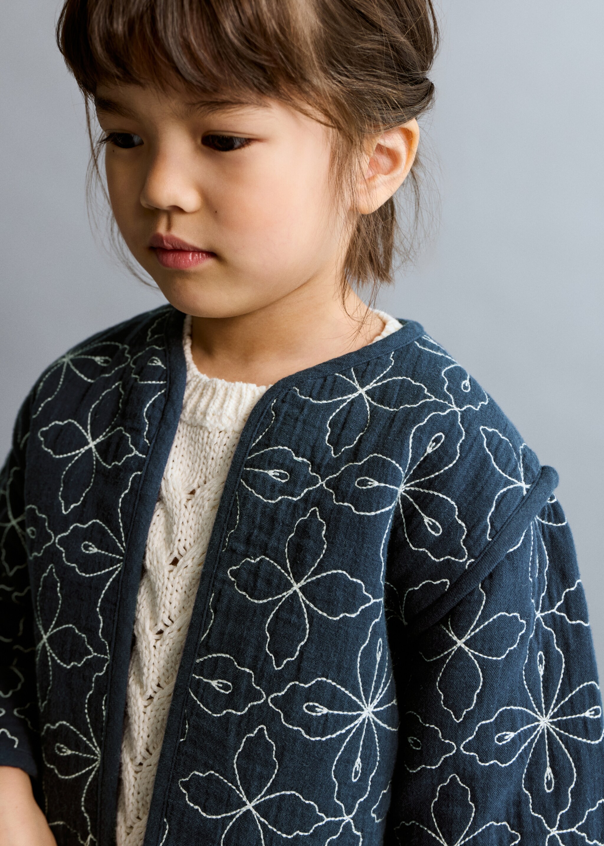 Chaqueta panel bordado - Plano medio, Azul marino. Ref: 27094428-00.