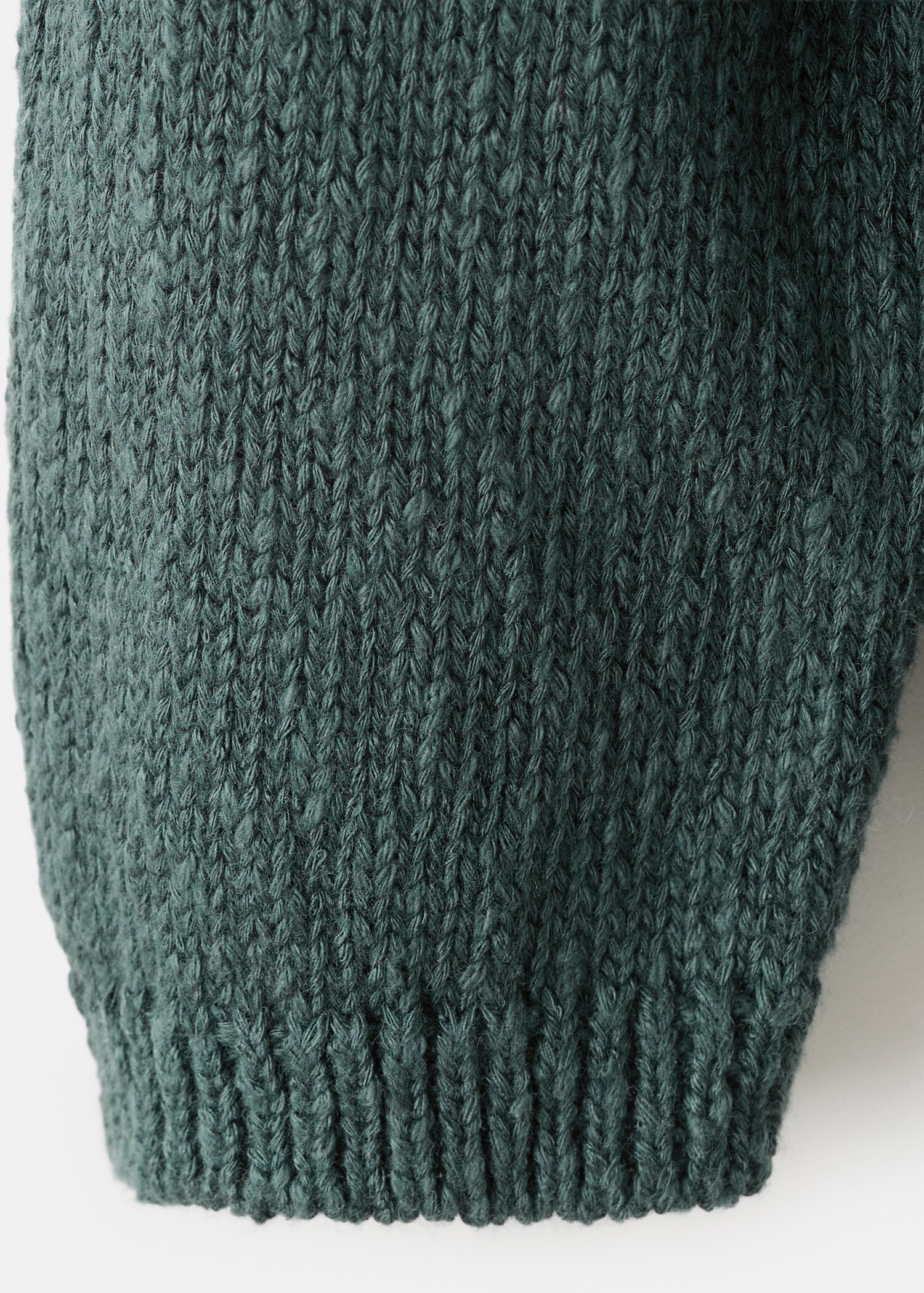 Knitted button cardigan - Details of the article 0