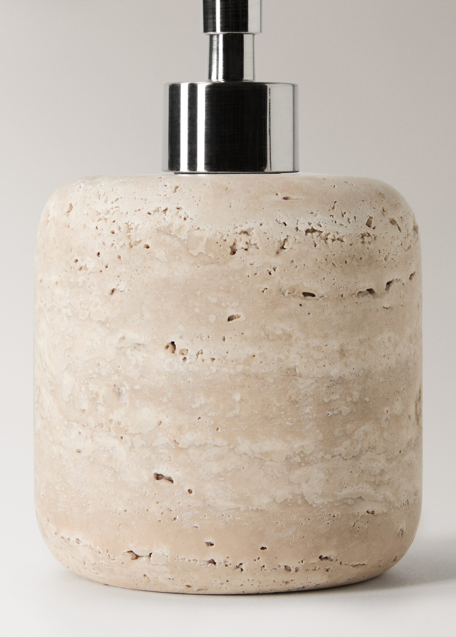 Marble soap dispenser - Details of the article 2