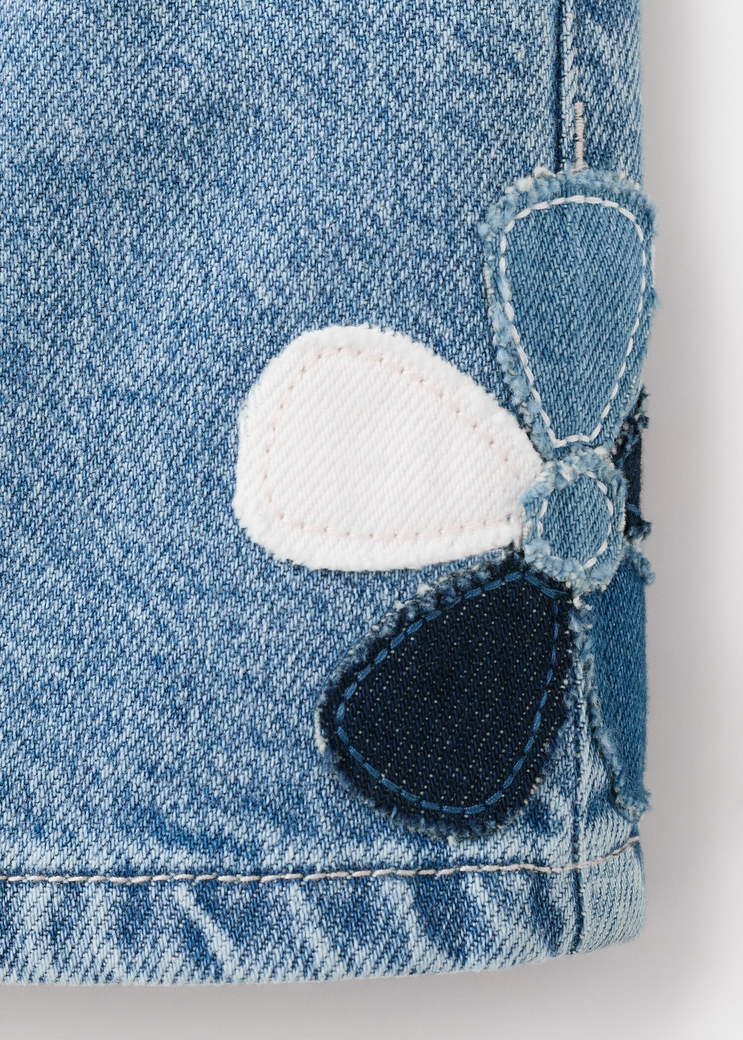 Denim skirt with flower detail - Details of the article 8