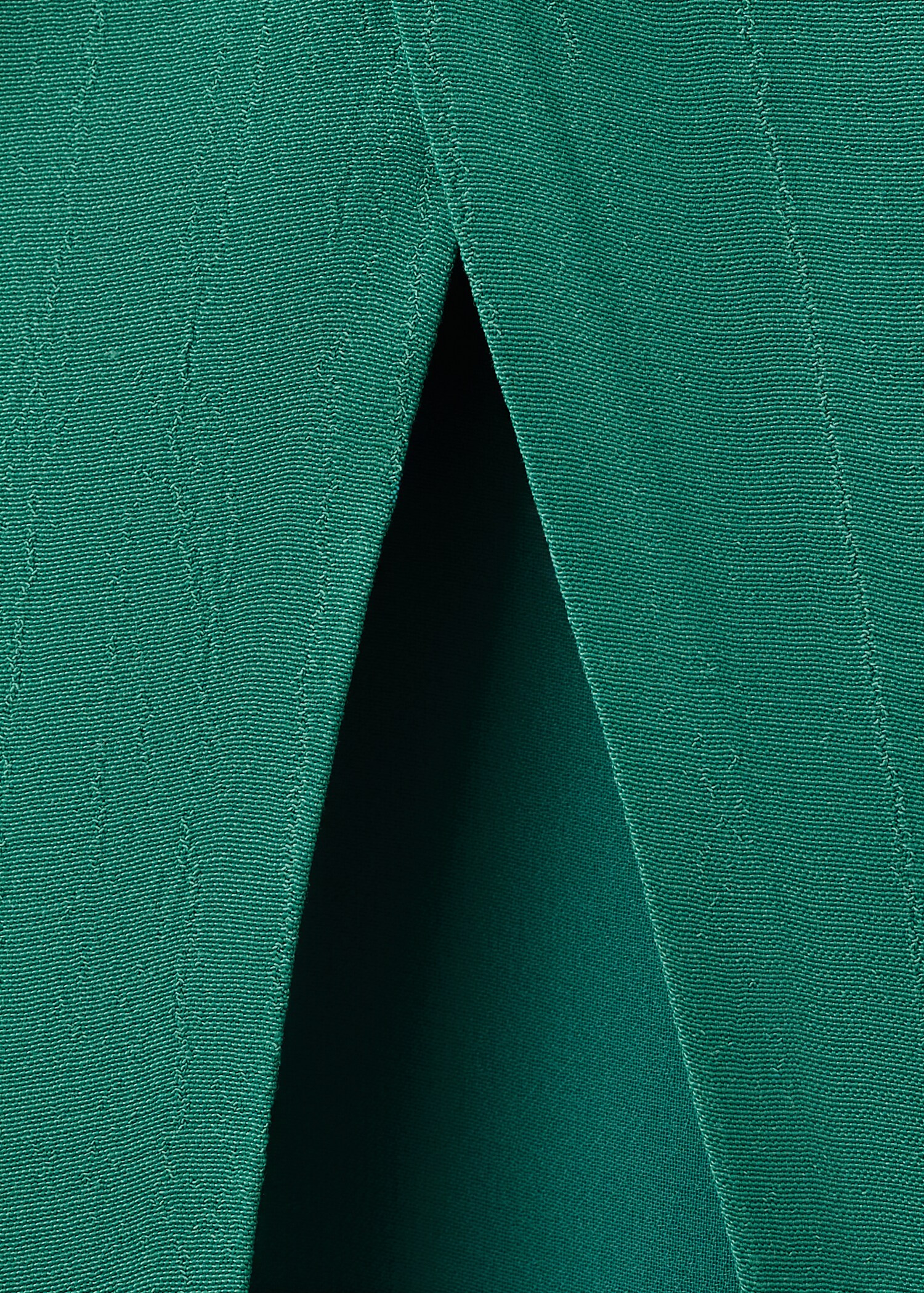 Open-back halter blouse - Details of the article 0