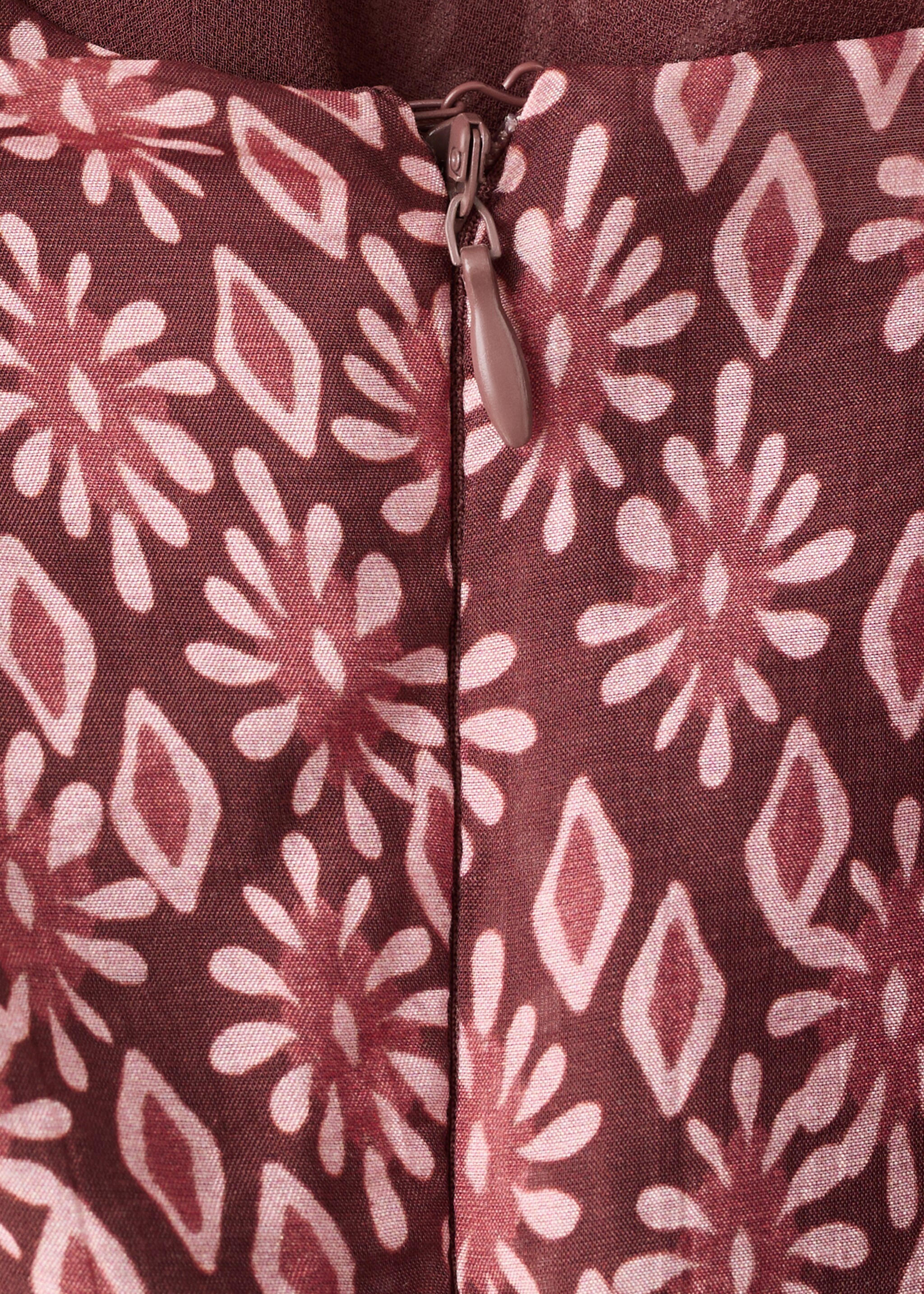 Floral print jumpsuit - Details of the article 0, Red. Ref: 27095810-00.