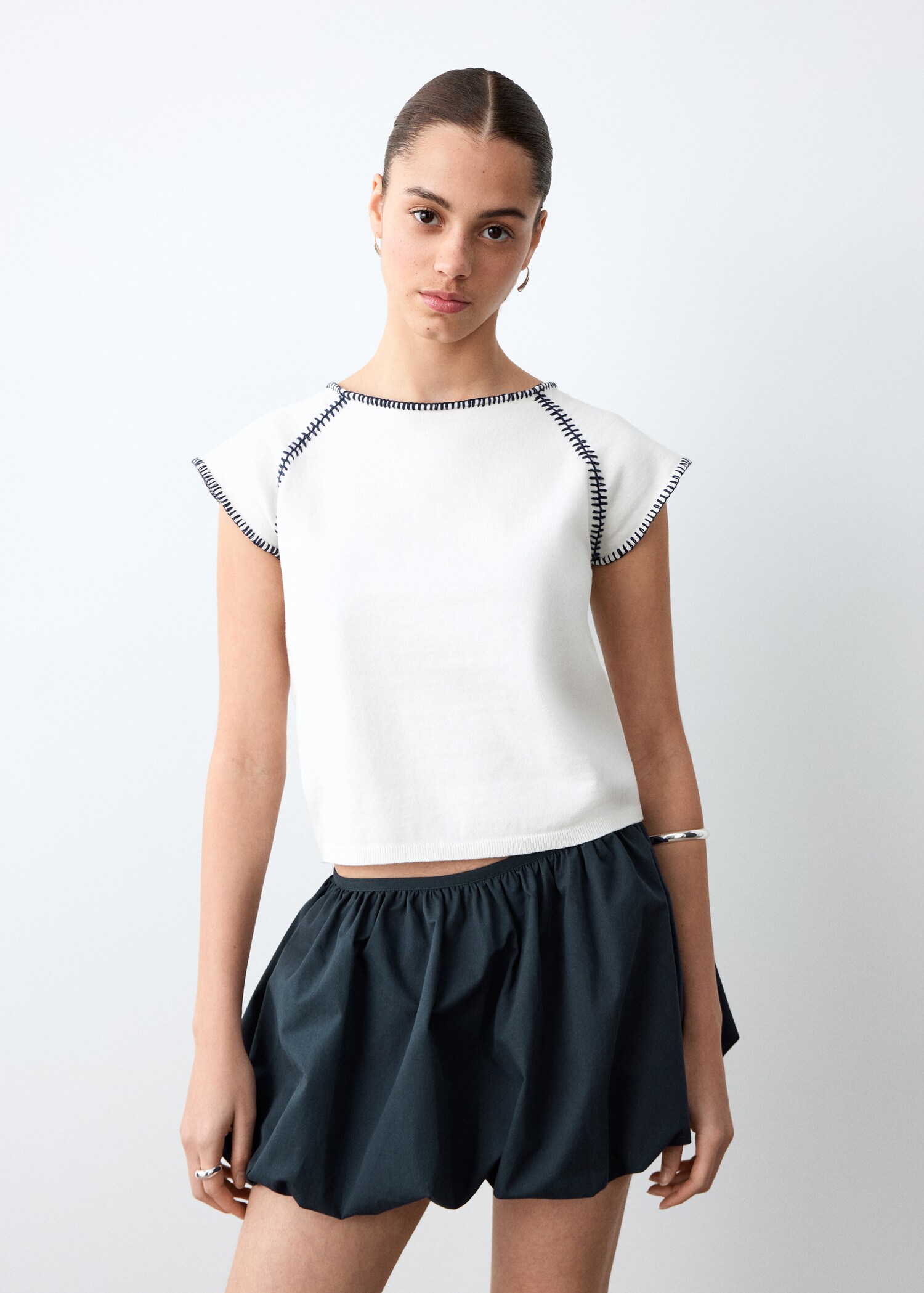 تنورة منطنون صغيرة - رؤية وسط