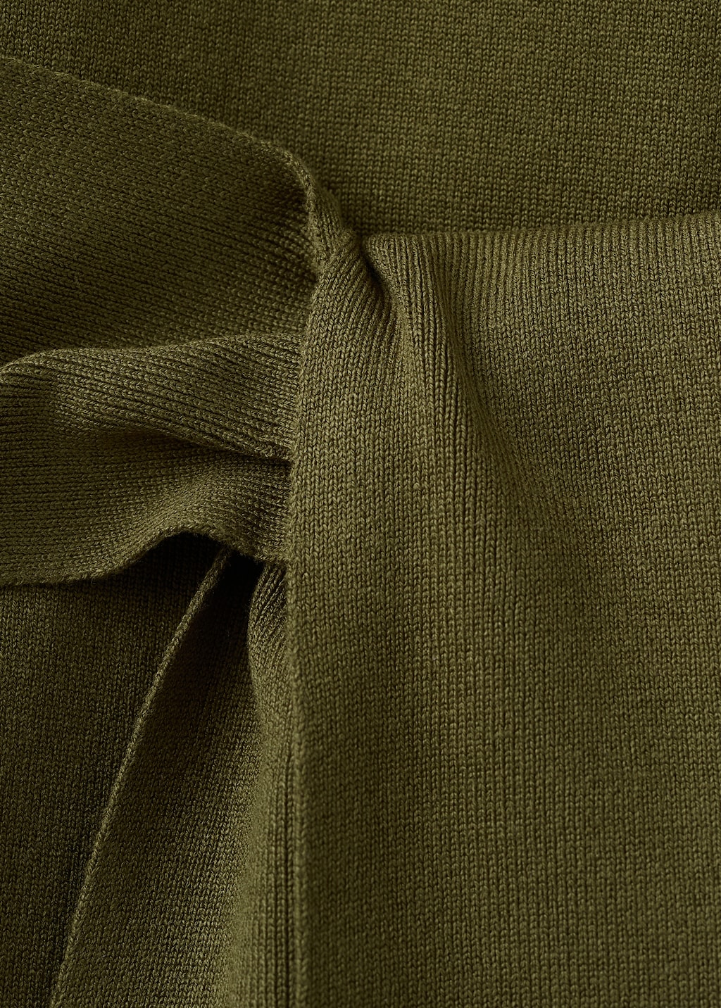 Knit vest with belt - image 4