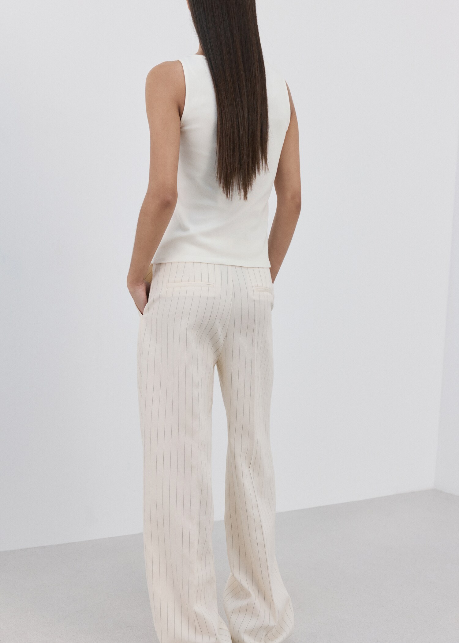 Приталенный топ из хлопка - Обратная сторона изделия