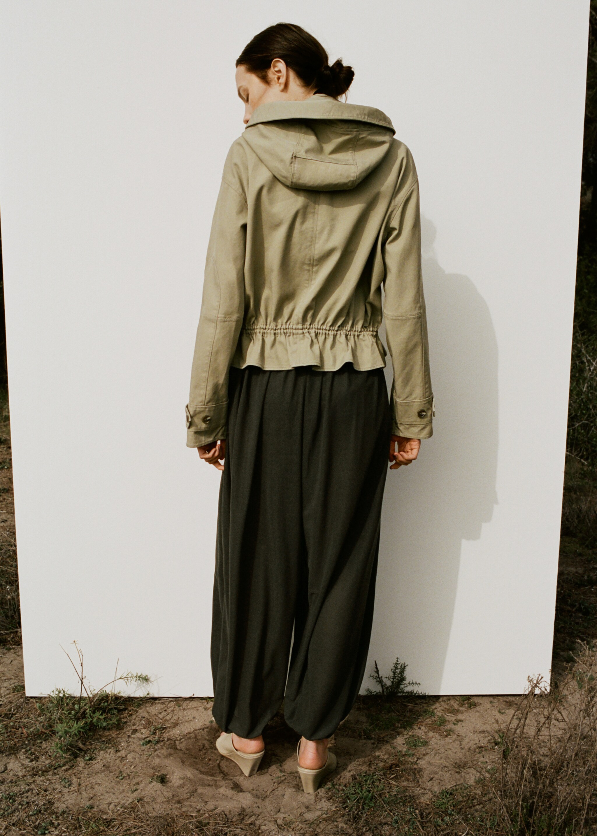 Mid-rise harem pants - Reverse of the article, Khaki. Ref: 27095831-00.