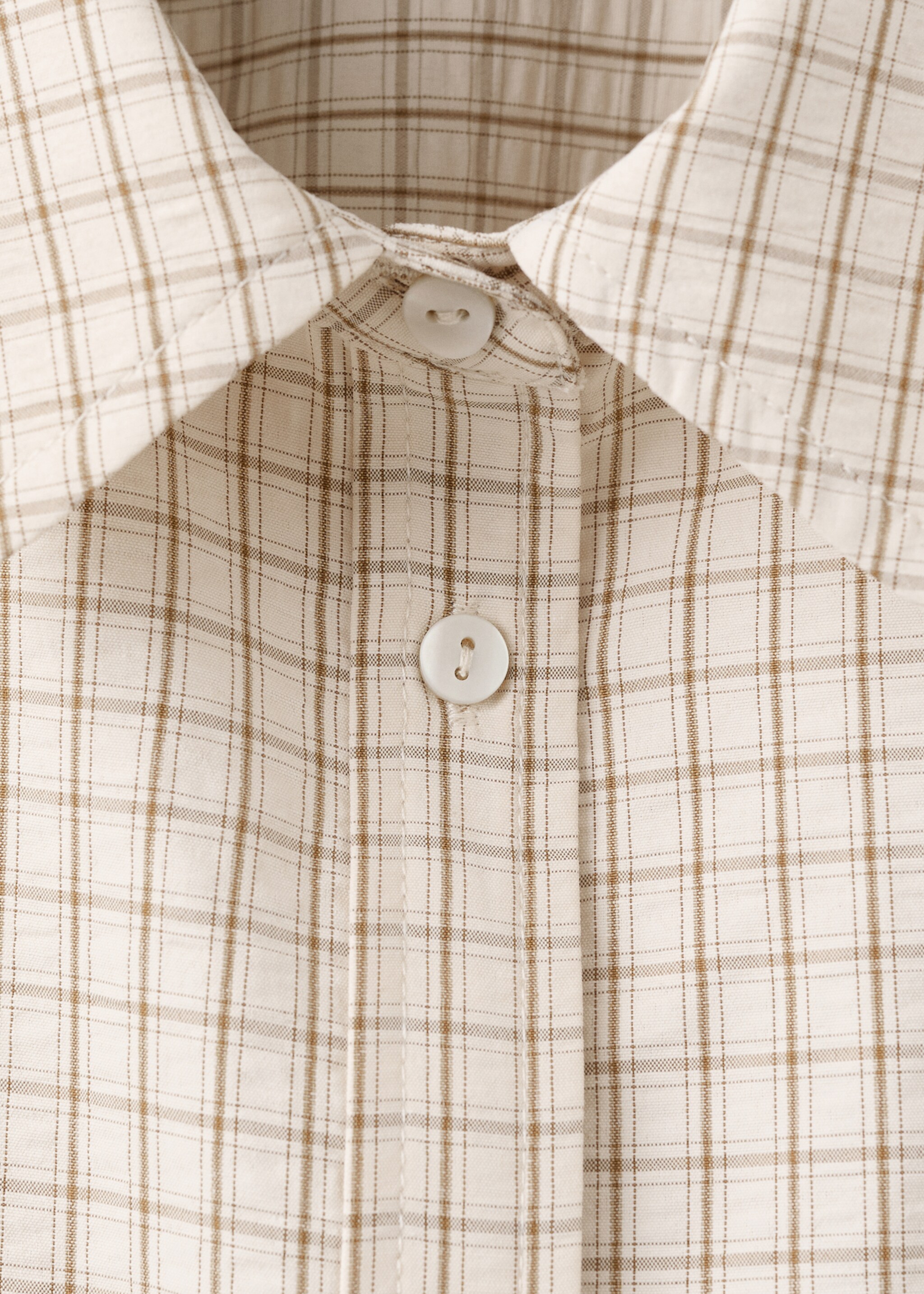 Straight checkered shirt - Details of the article 8, Brown. Ref: 27095837-00.