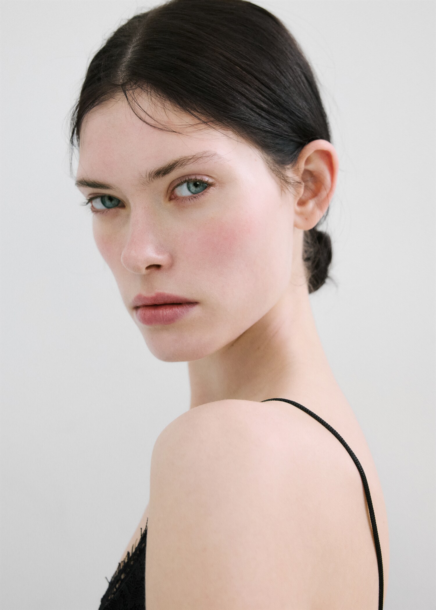 Asymmetric lace camisole top - Details of the article 1