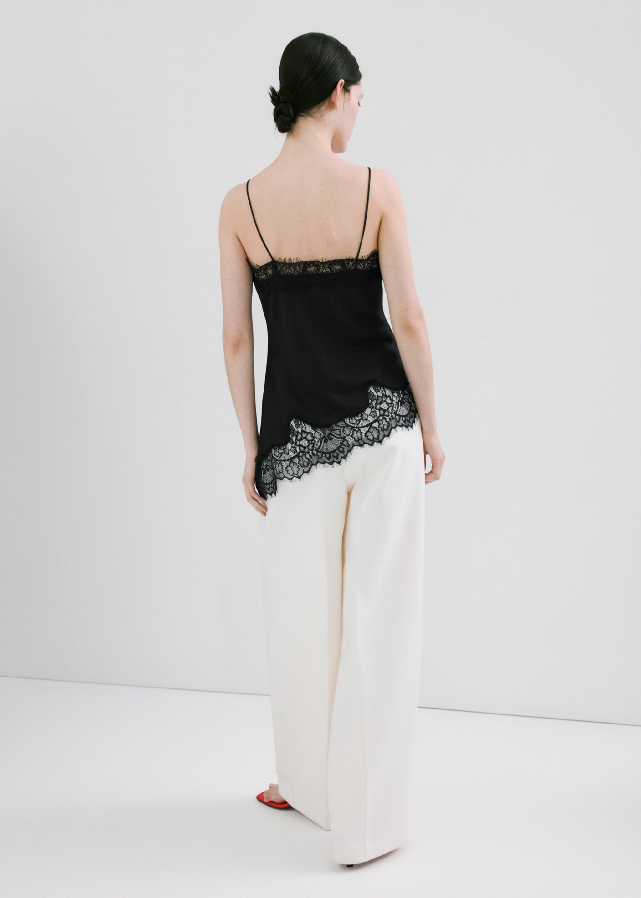 Asymmetric lace camisole top - Reverse of the article, Black. Ref: 27095838-00.