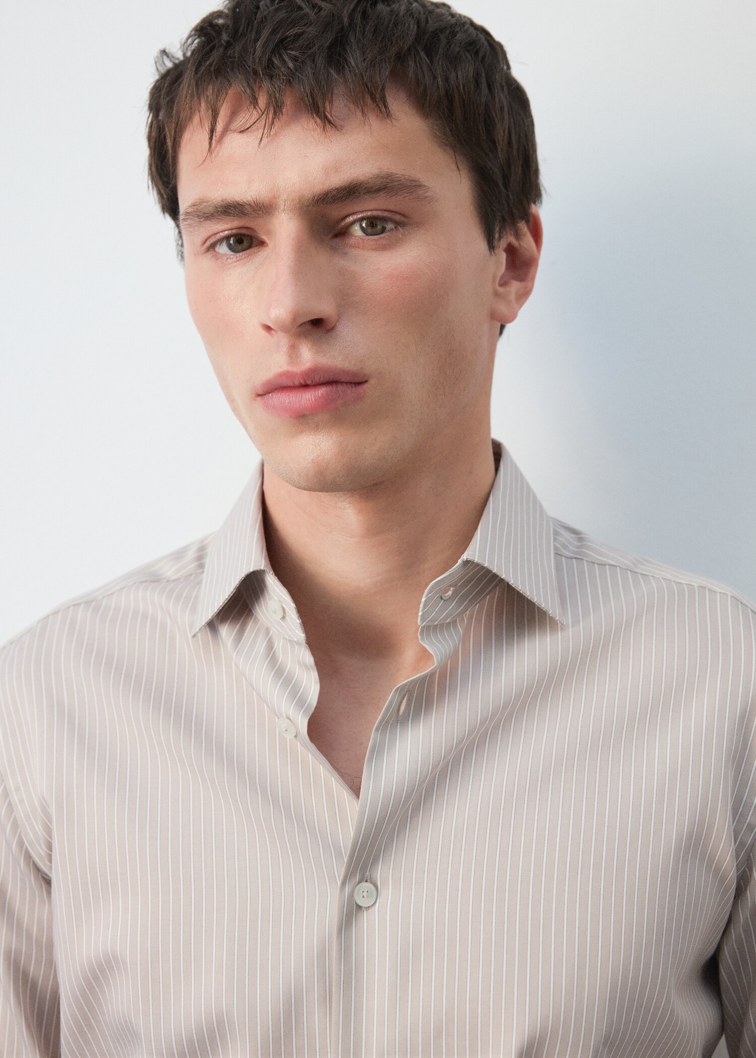 Slim fit striped cotton shirt - Details of the article 1