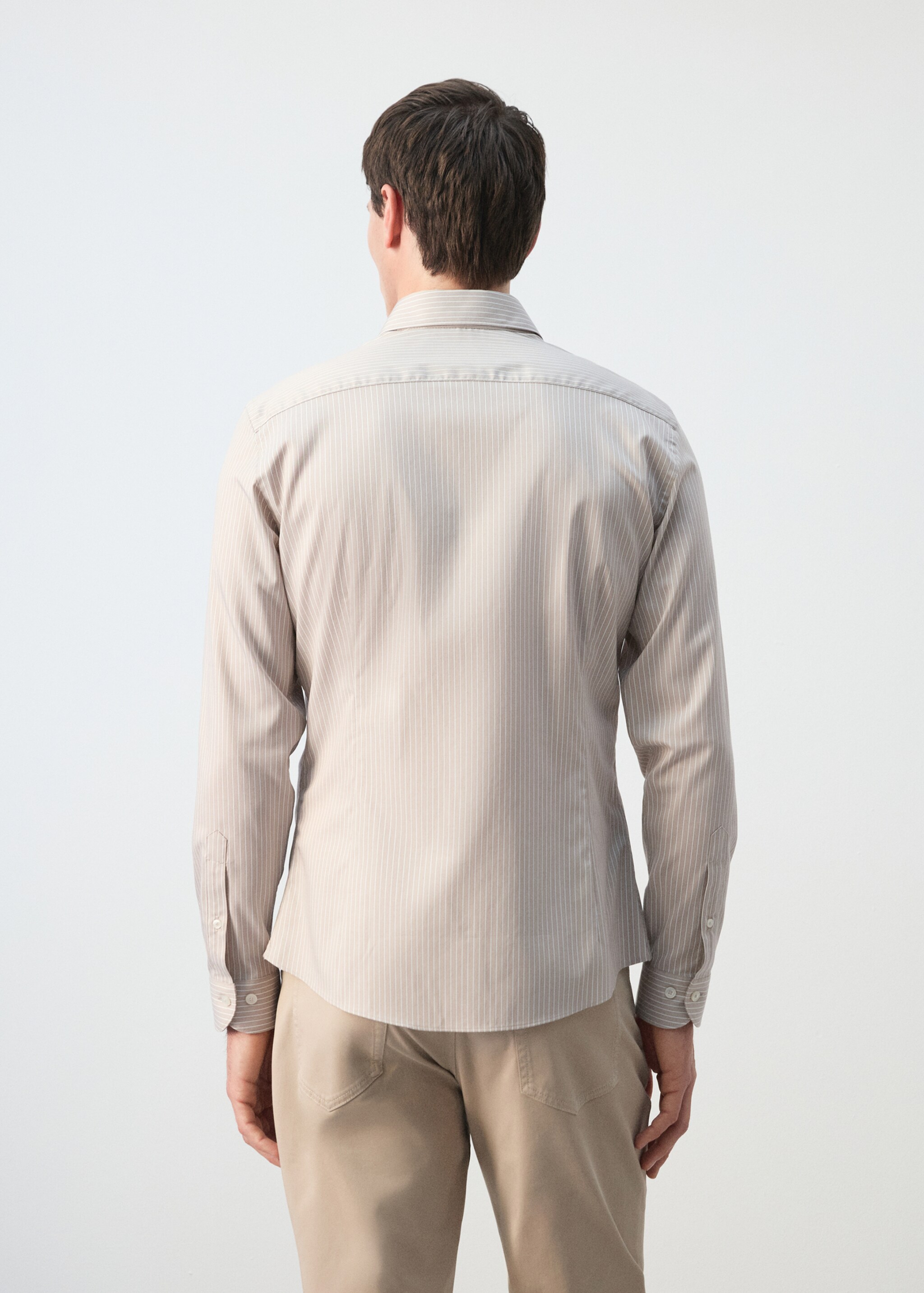 Chemise slim fit coton rayée - Verso de l’article, Sable. Ref: 27095934-00.