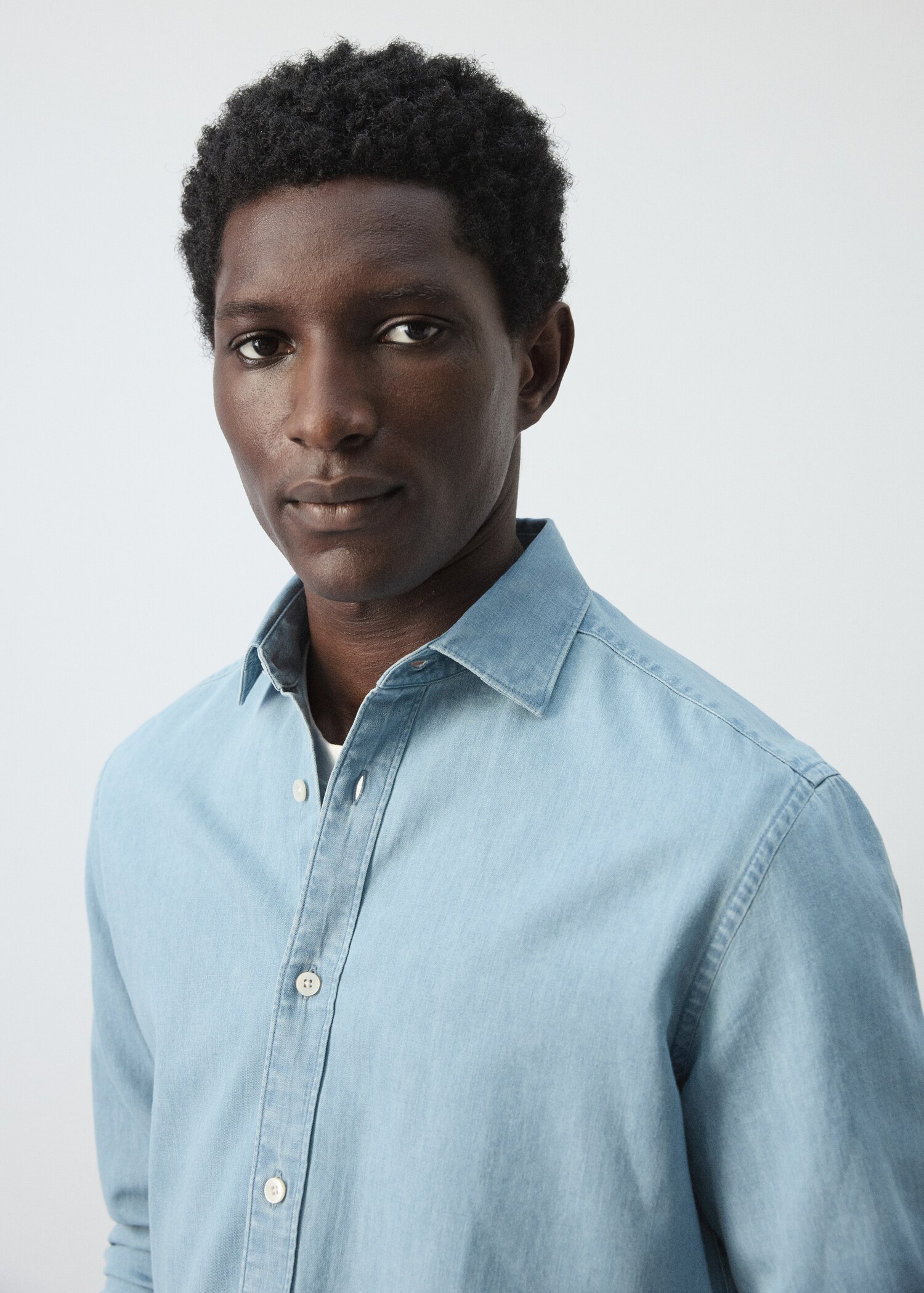 Camisa denim regular fit algodón lino - Detalle del artículo 1