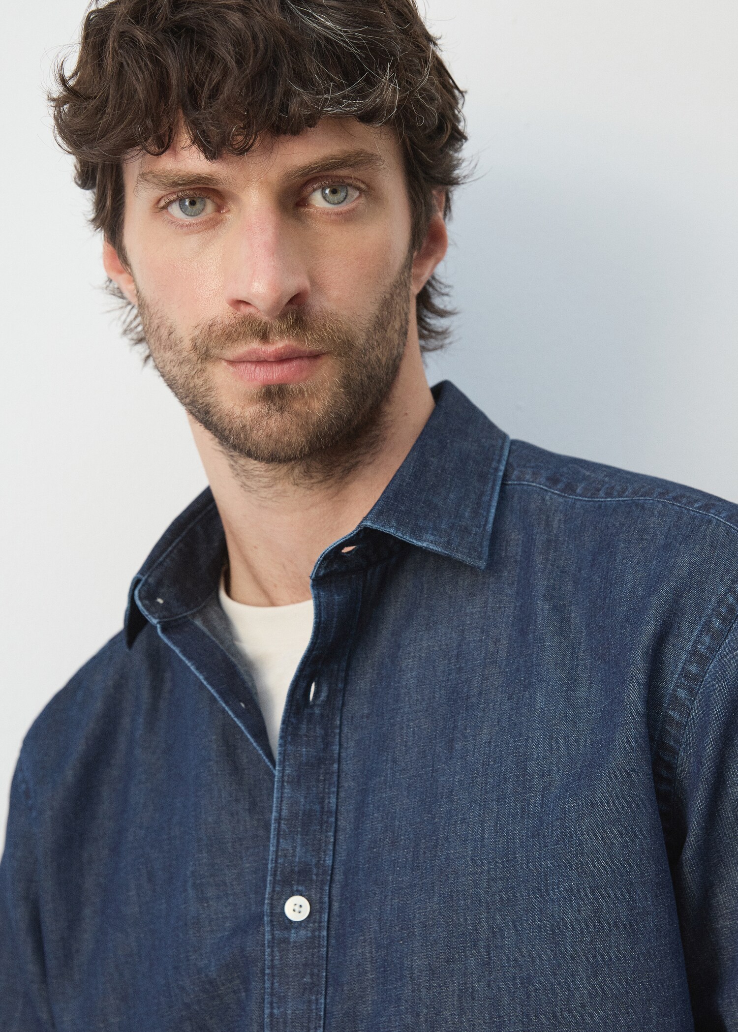 Regular fit denim shirt in cotton-linen - Details of the article 1