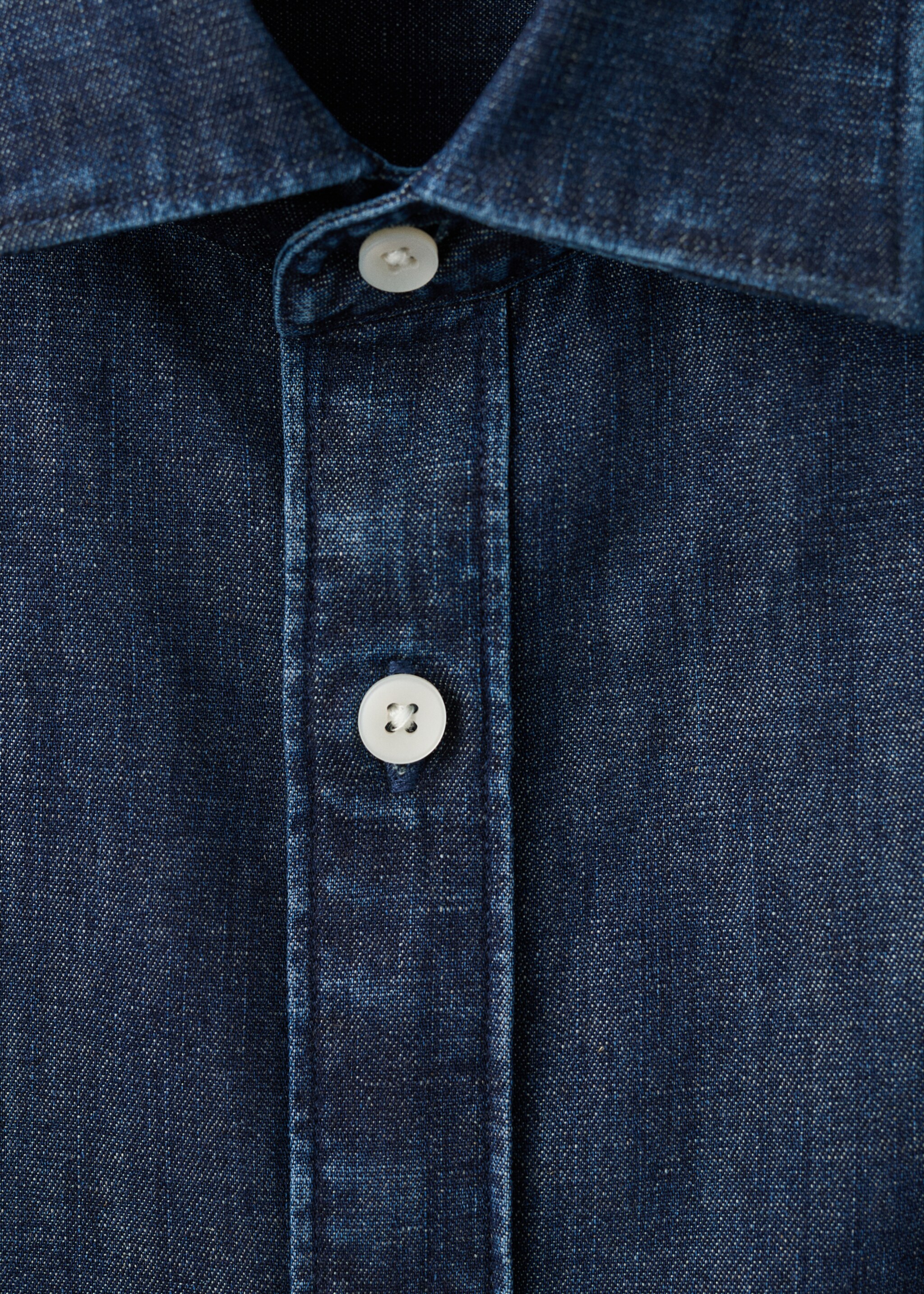 Regular fit denim overhemd van katoen en linnen - Detail van het artikel 8, Donkerblauw. Ref: 27095936-00.