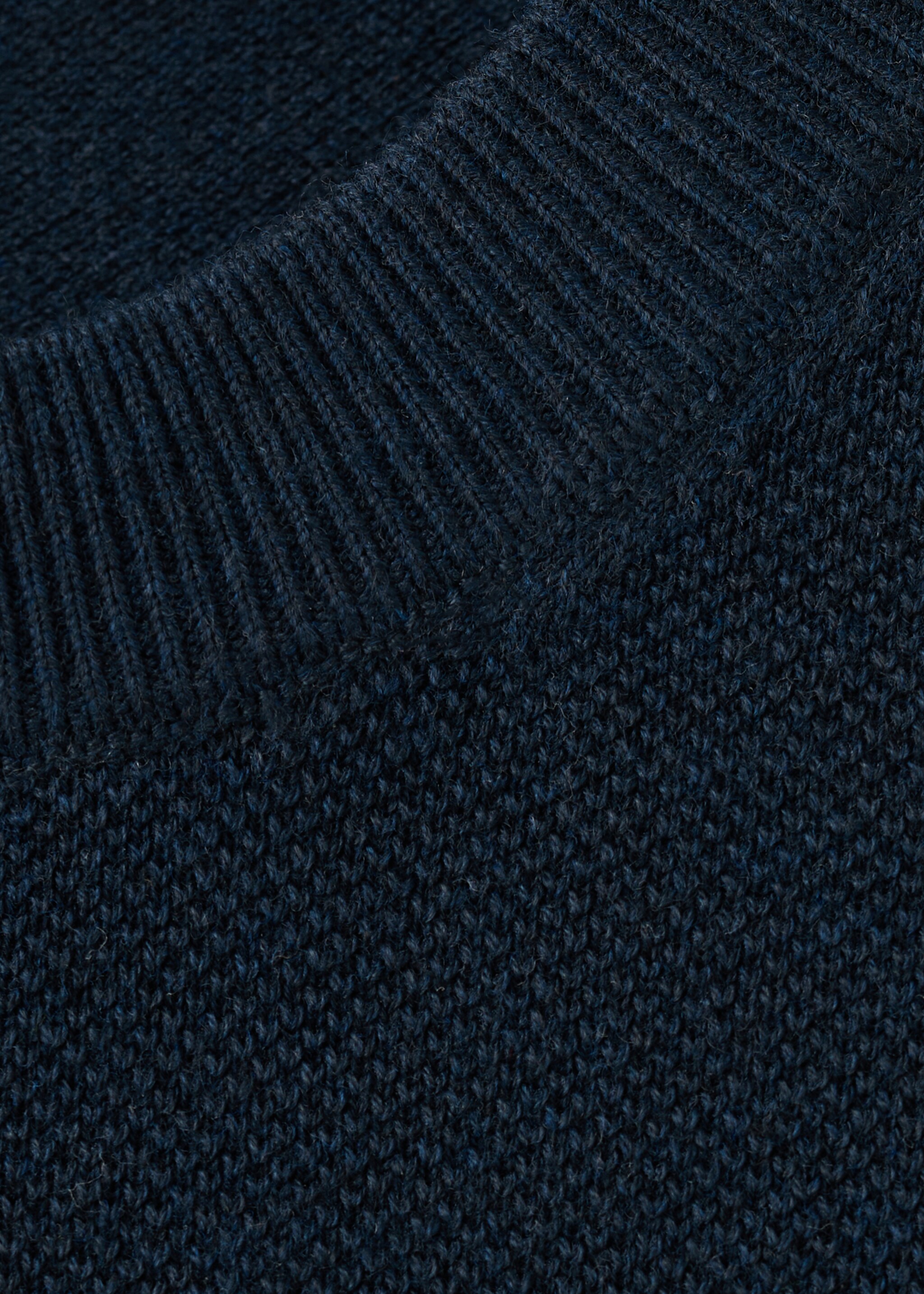 Cotton fine-knit t-shirt - Details of the article 8, Navy. Ref: 27095938-00.