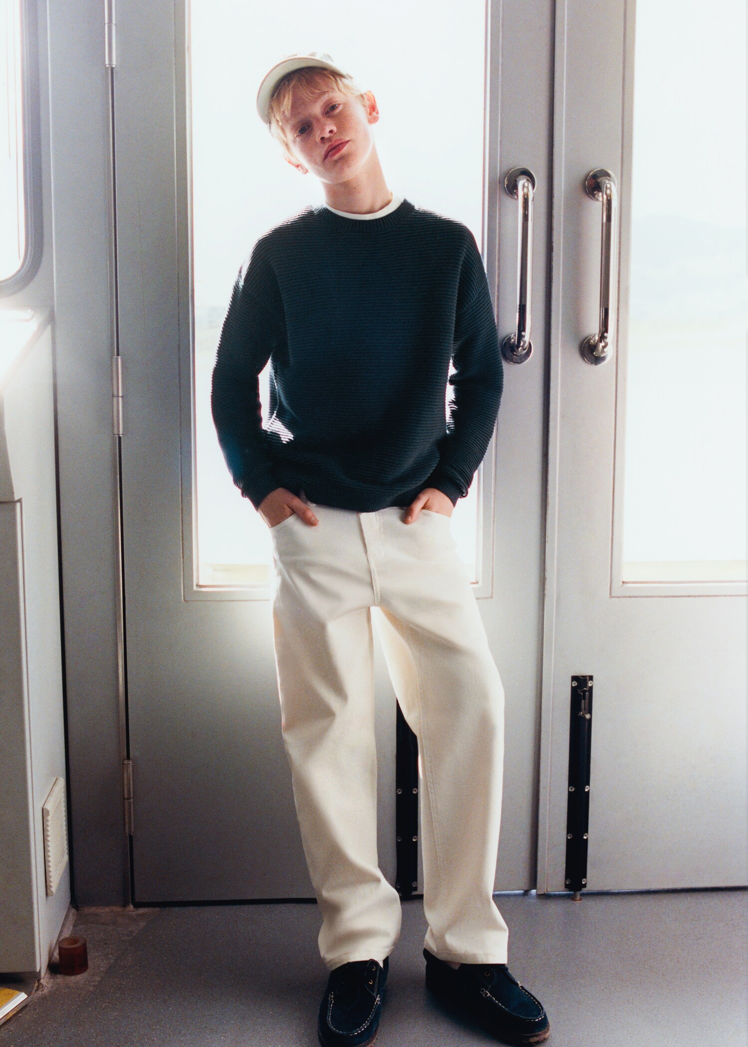 Knitted ribbed sweater - Details of the article 5