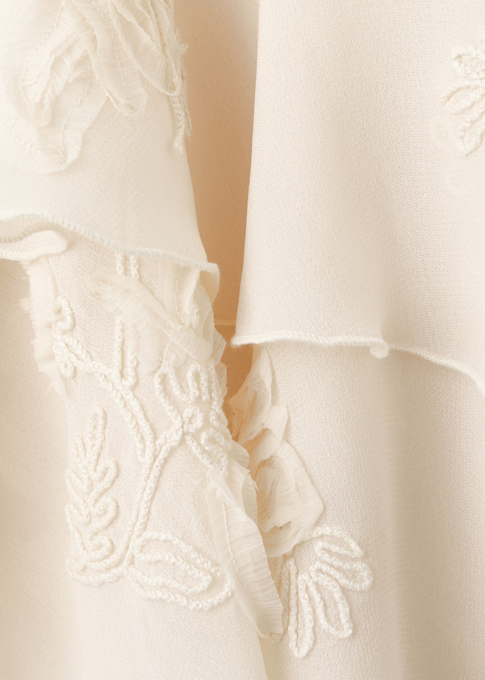 Rüschenbluse mit Schleifenkragen - Detail des Artikels 0, Ecru. Ref: 27095988-00.