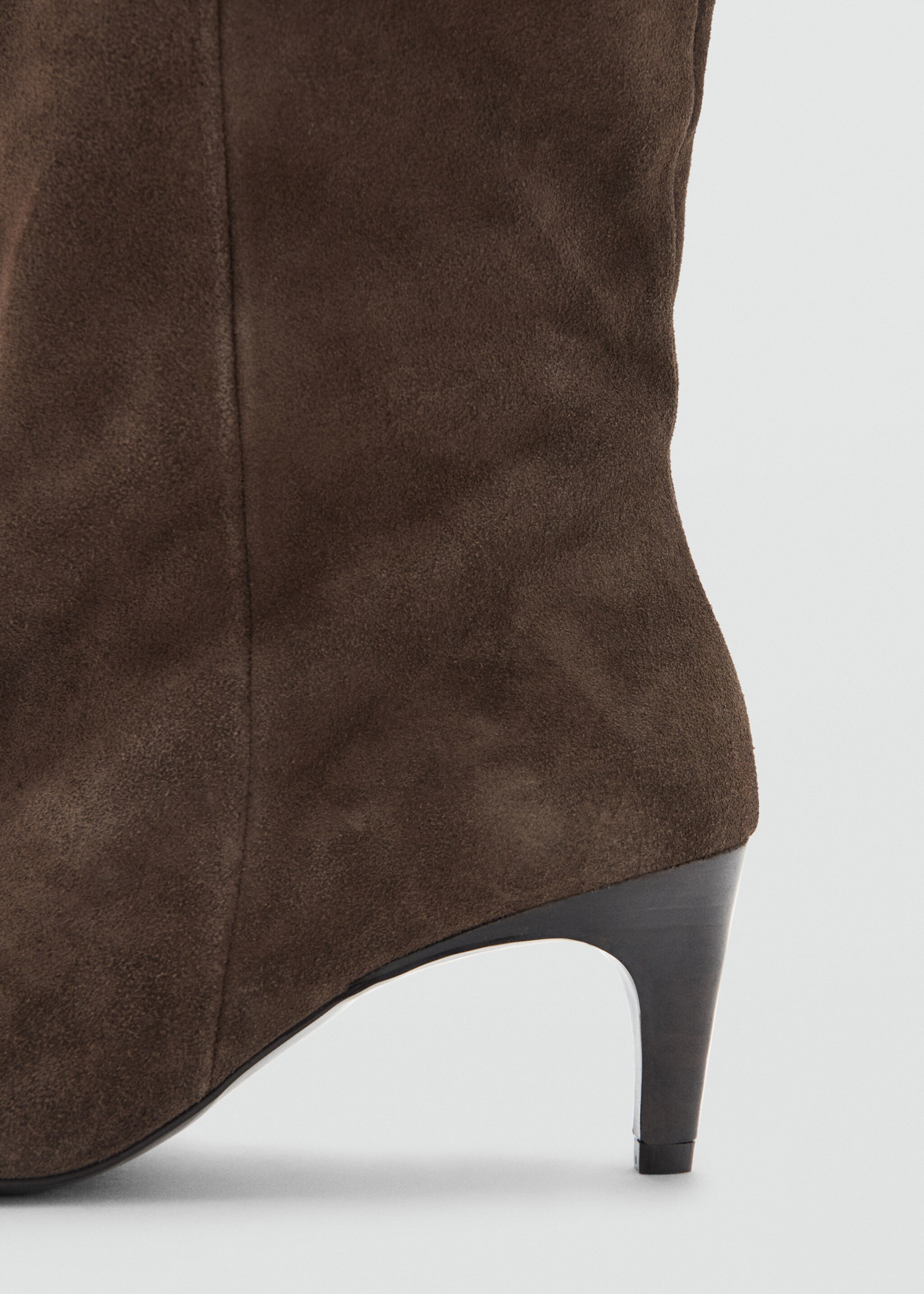 Slouchy suede ankle boot - Details of the article 2, Light/Pastel Brown. Ref: 27095993-00.