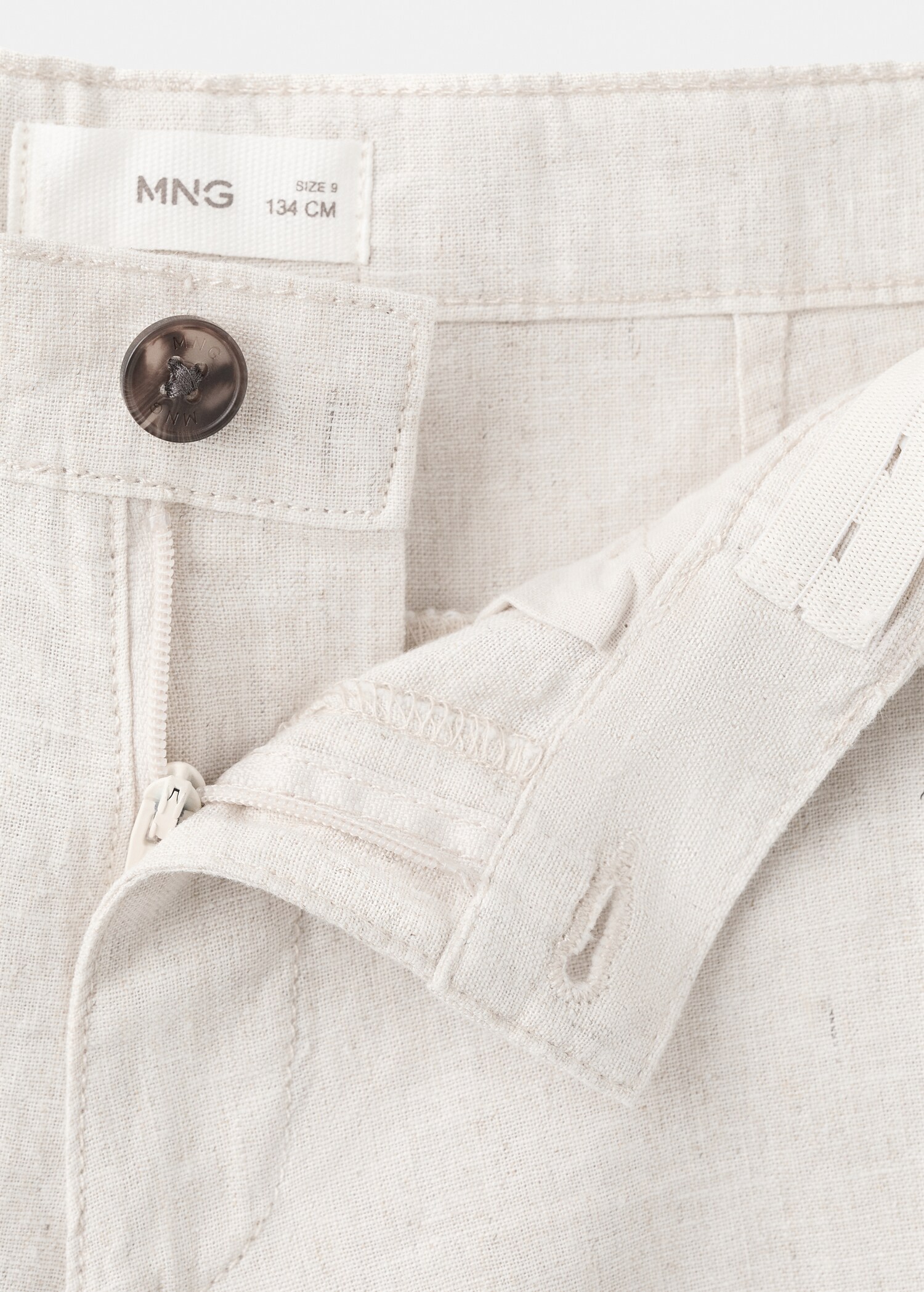 Linen-blend Bermuda shorts - Details of the article 0