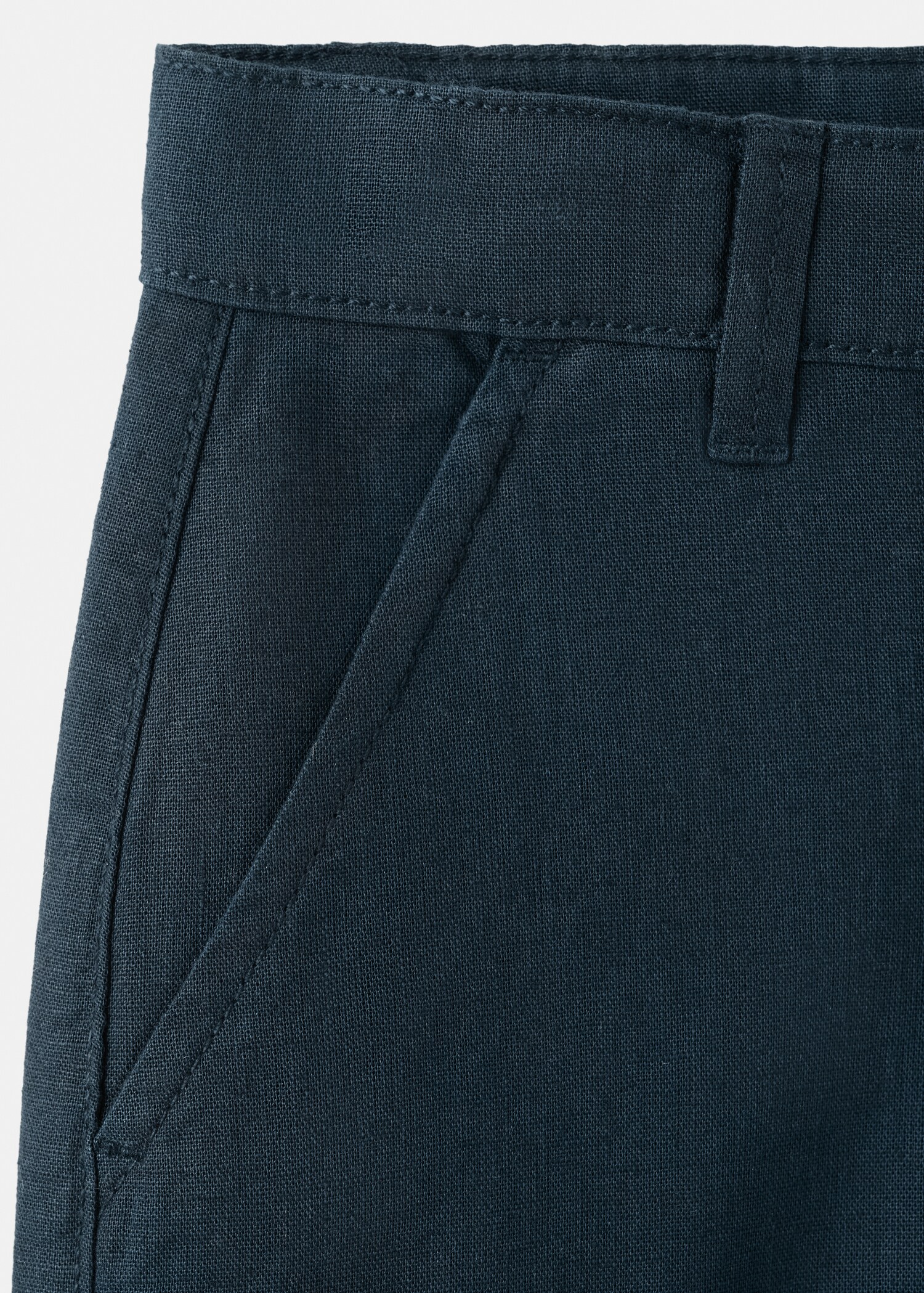 Linen-blend Bermuda shorts - Details of the article 0