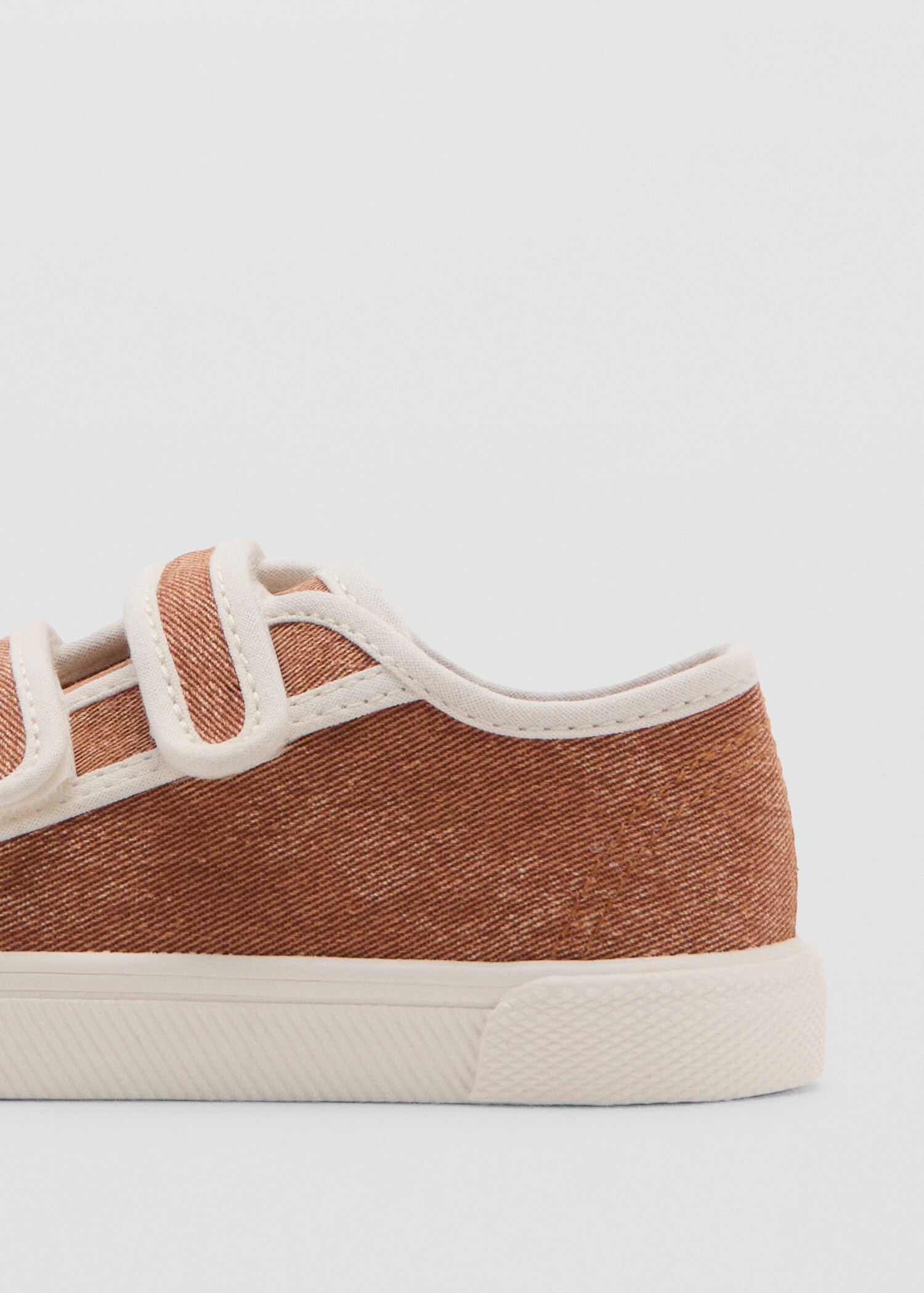 Velcro fastening straps sneakers - Details of the article 1