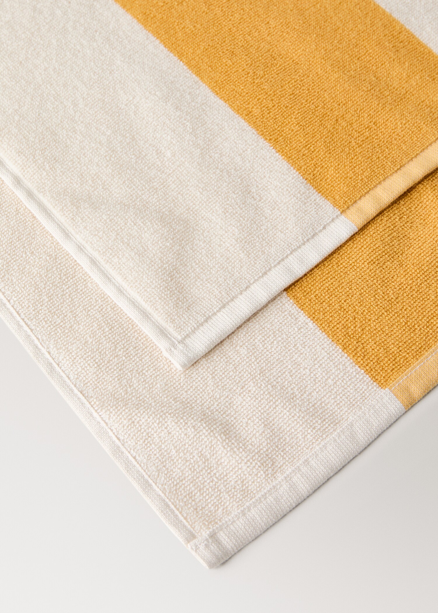 Πετσέτα παραλίας βαμβακερή ριγέ - Λεπτομέρεια του προϊόντος 2