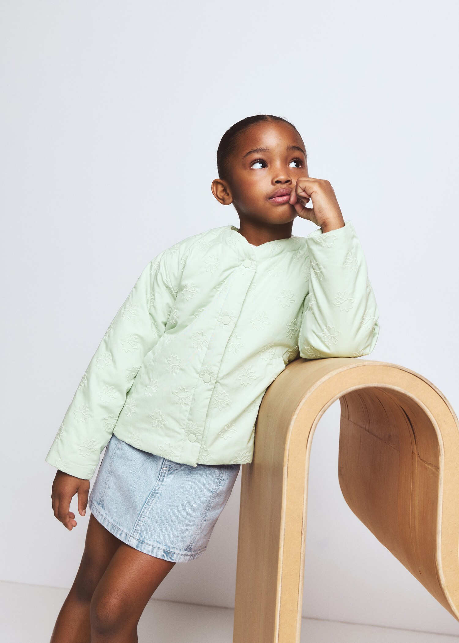 Quilted jacket with embroidered details - Medium plane