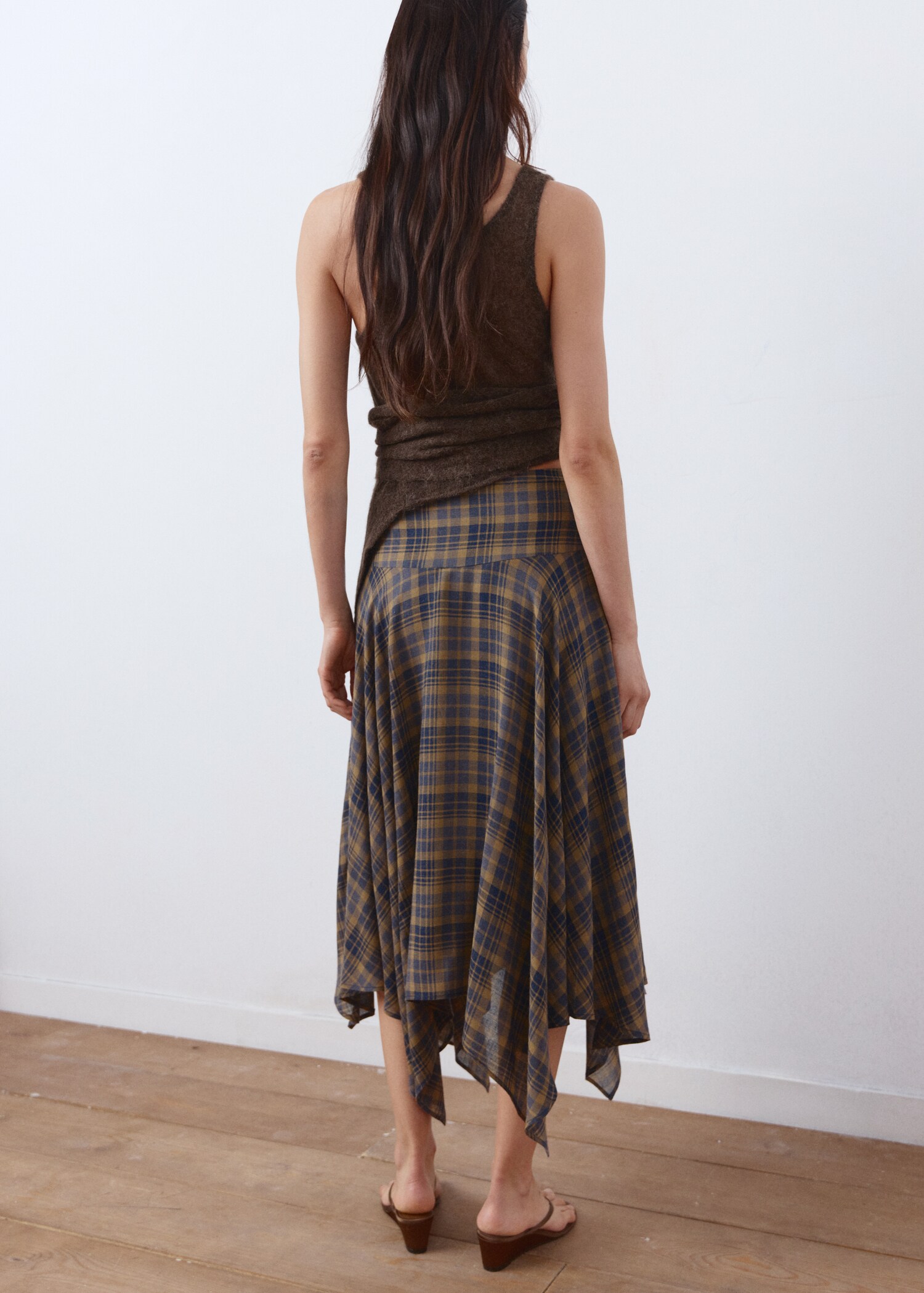 Jupe asymétrique carreaux - Verso de l’article