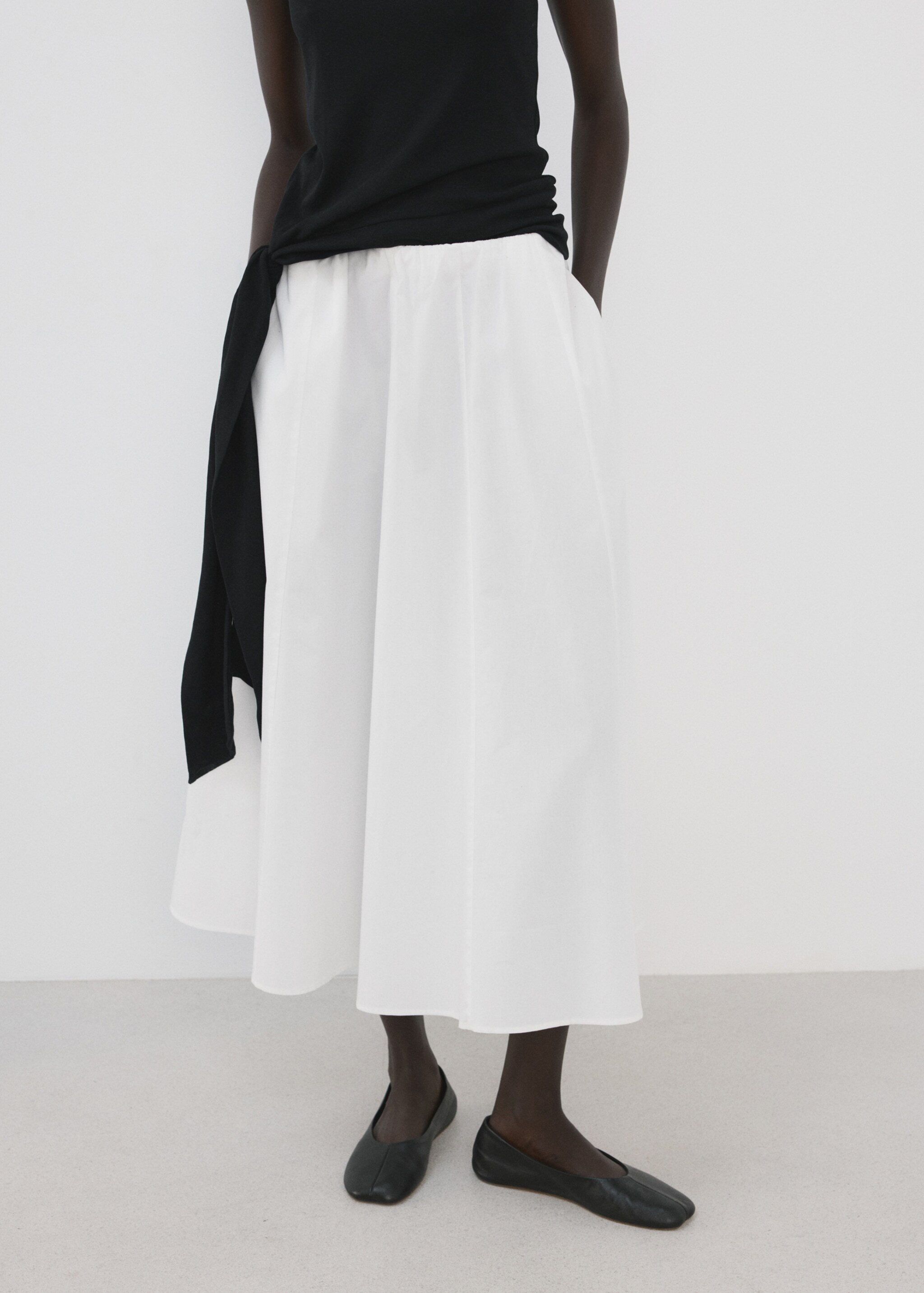 Skirt newcreta - Medium plane, White. Ref: 27096727-00.