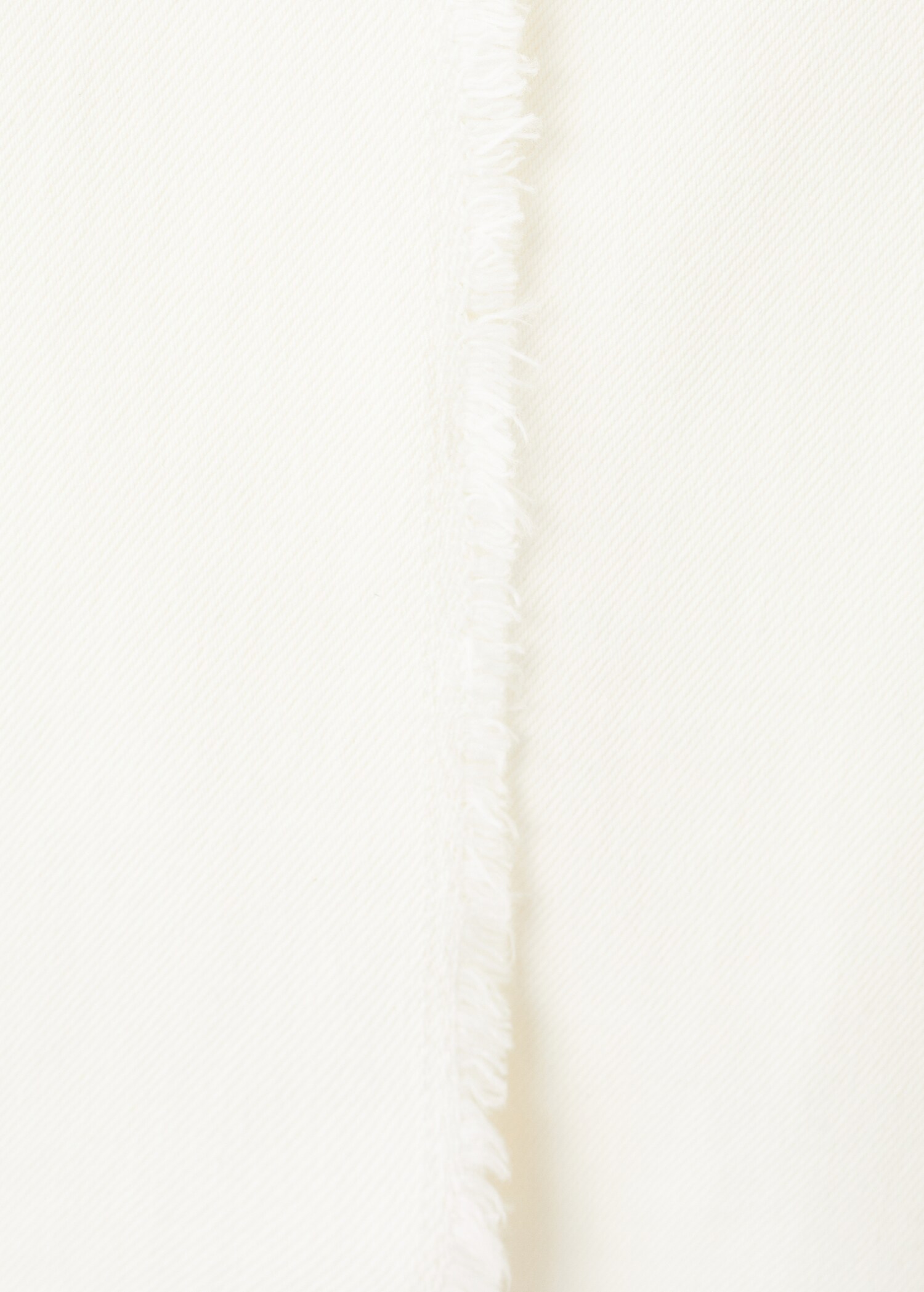 Crossed top with frayed details - Details of the article 0