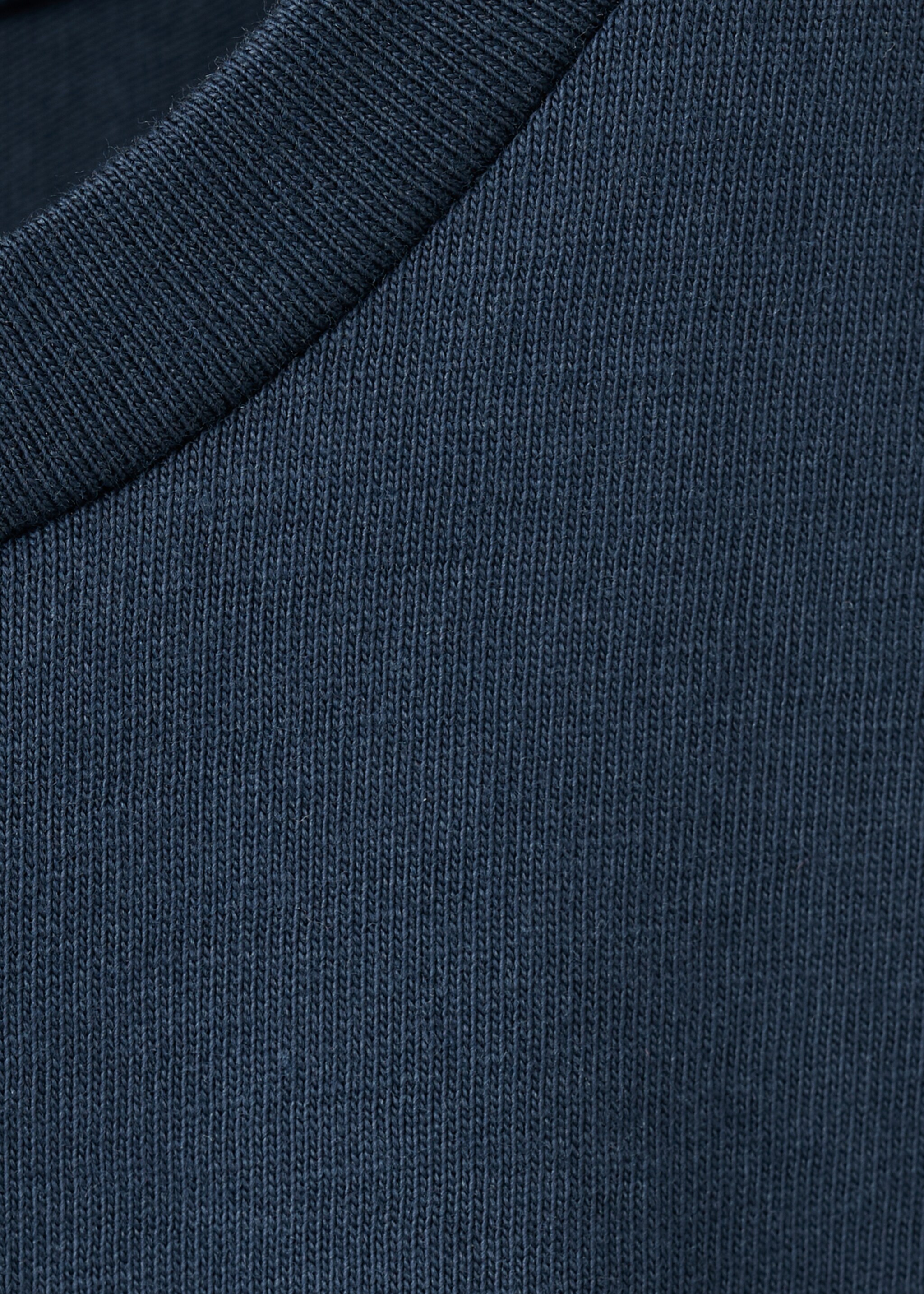 T-shirt en coton à épaule découverte - Détail de l'article 8, Bleu marine. Ref: 27096734-00.