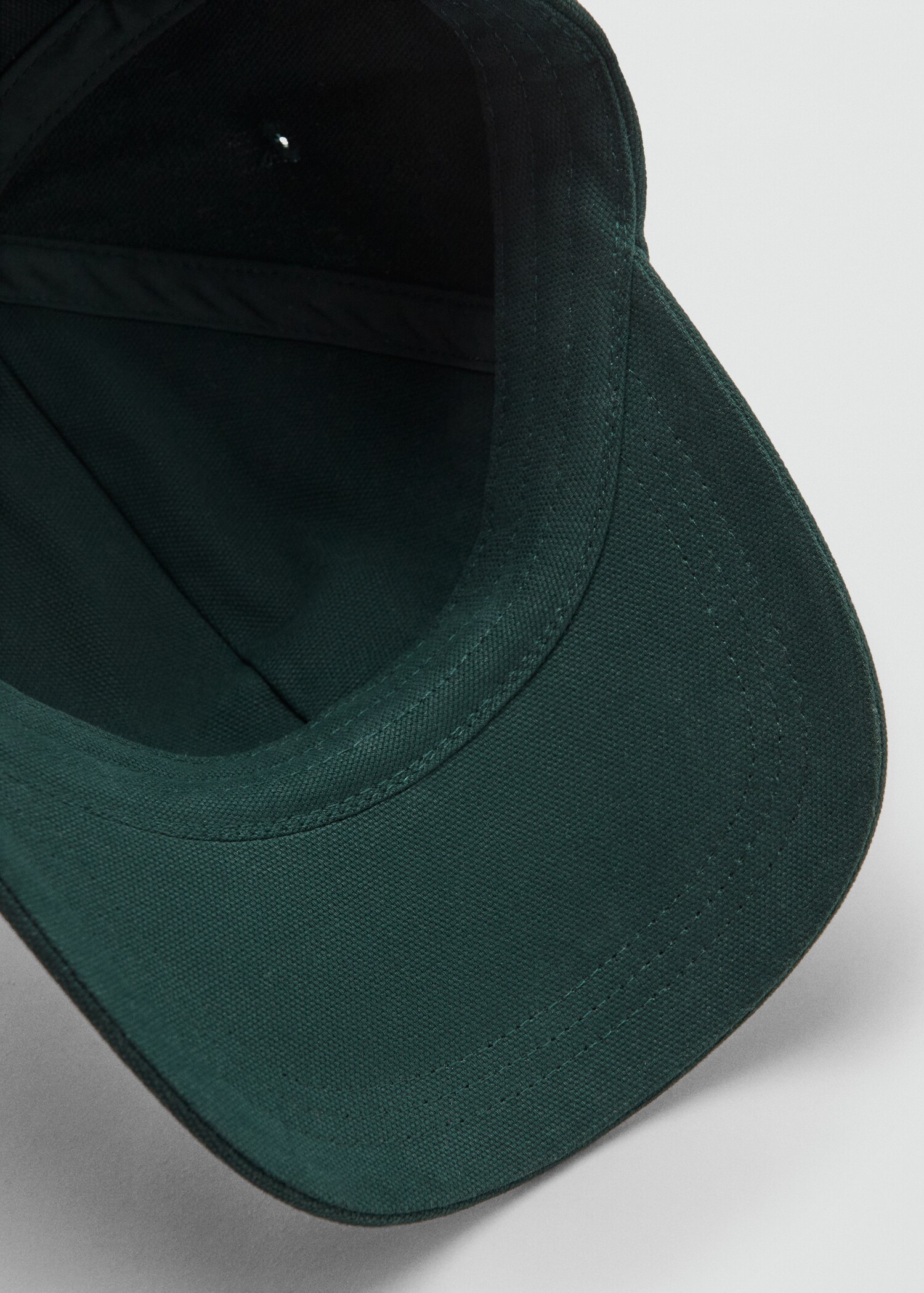 Embroidered message cap - Details of the article 2