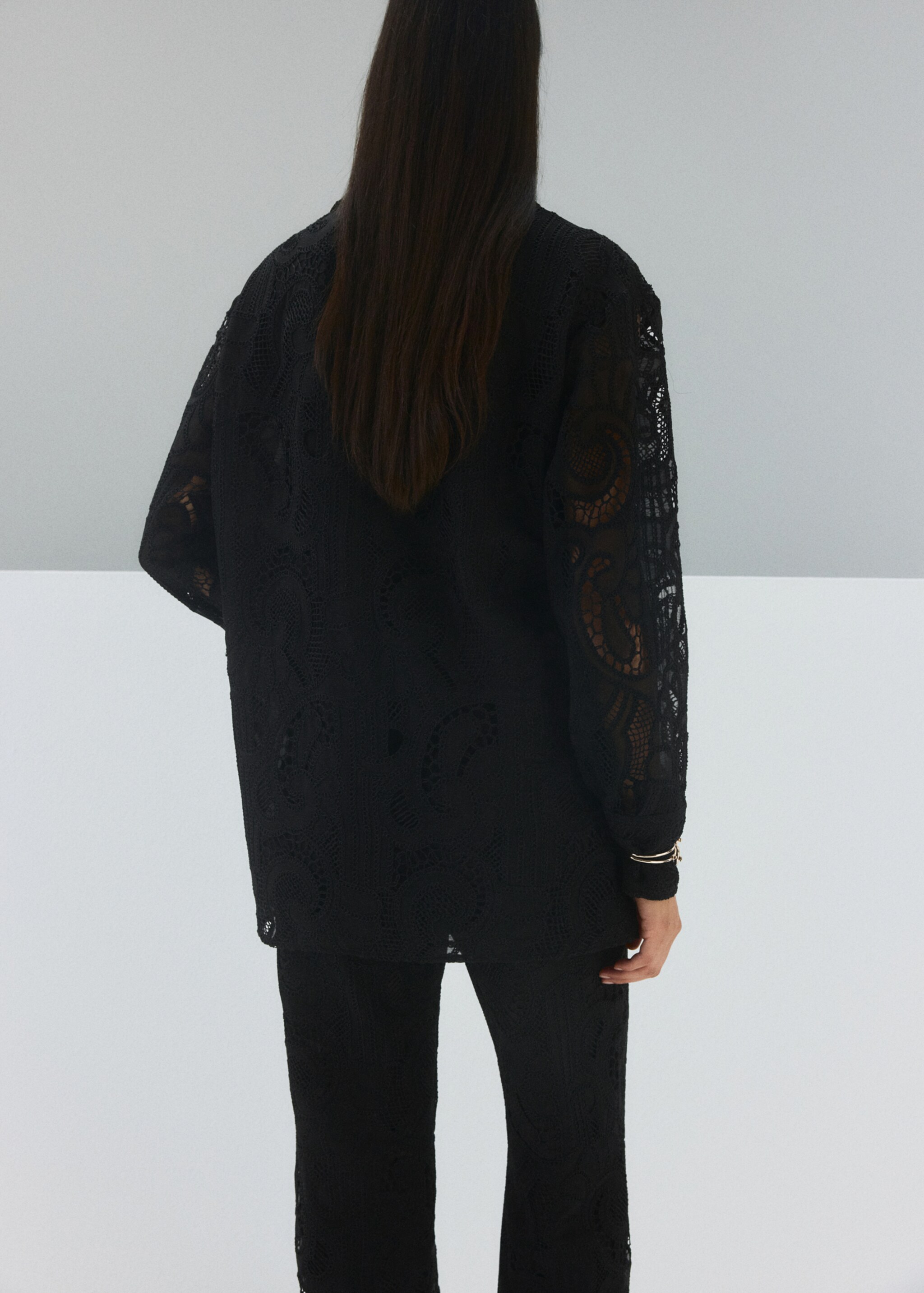 Embroidered openwork blouse - Reverse of the article, Black. Ref: 27097135-00.