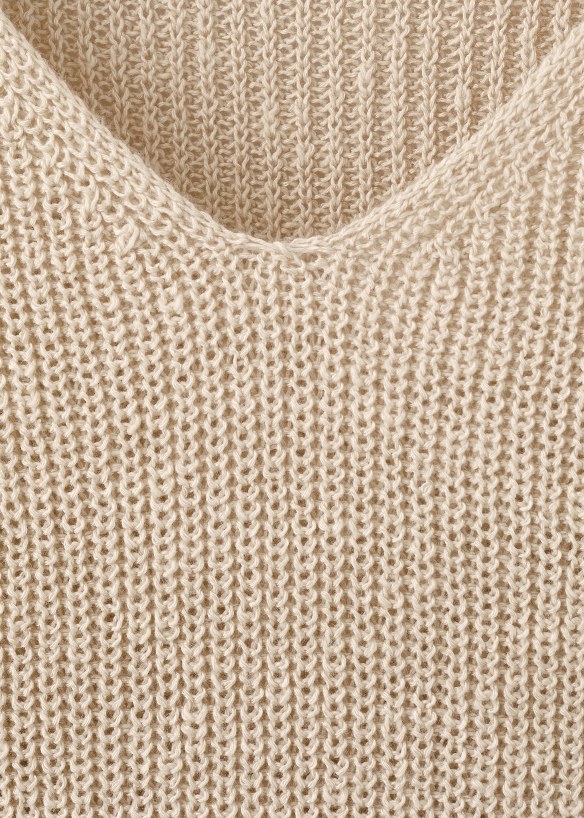 V-neck openwork knitted sweater - Details of the article 8, Sand. Ref: 27097136-00.
