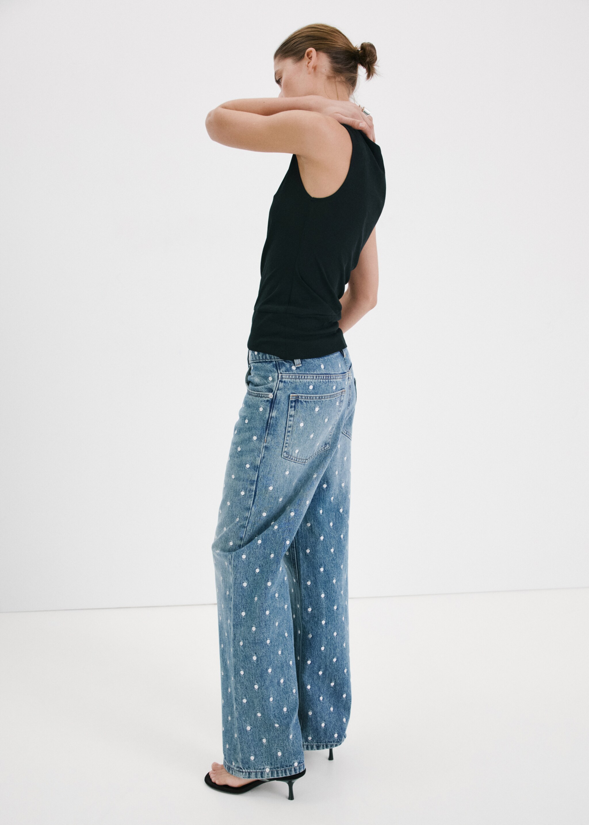 Polka dot straight-leg jeans - Details of the article 2, Medium Blue. Ref: 27097137-00.