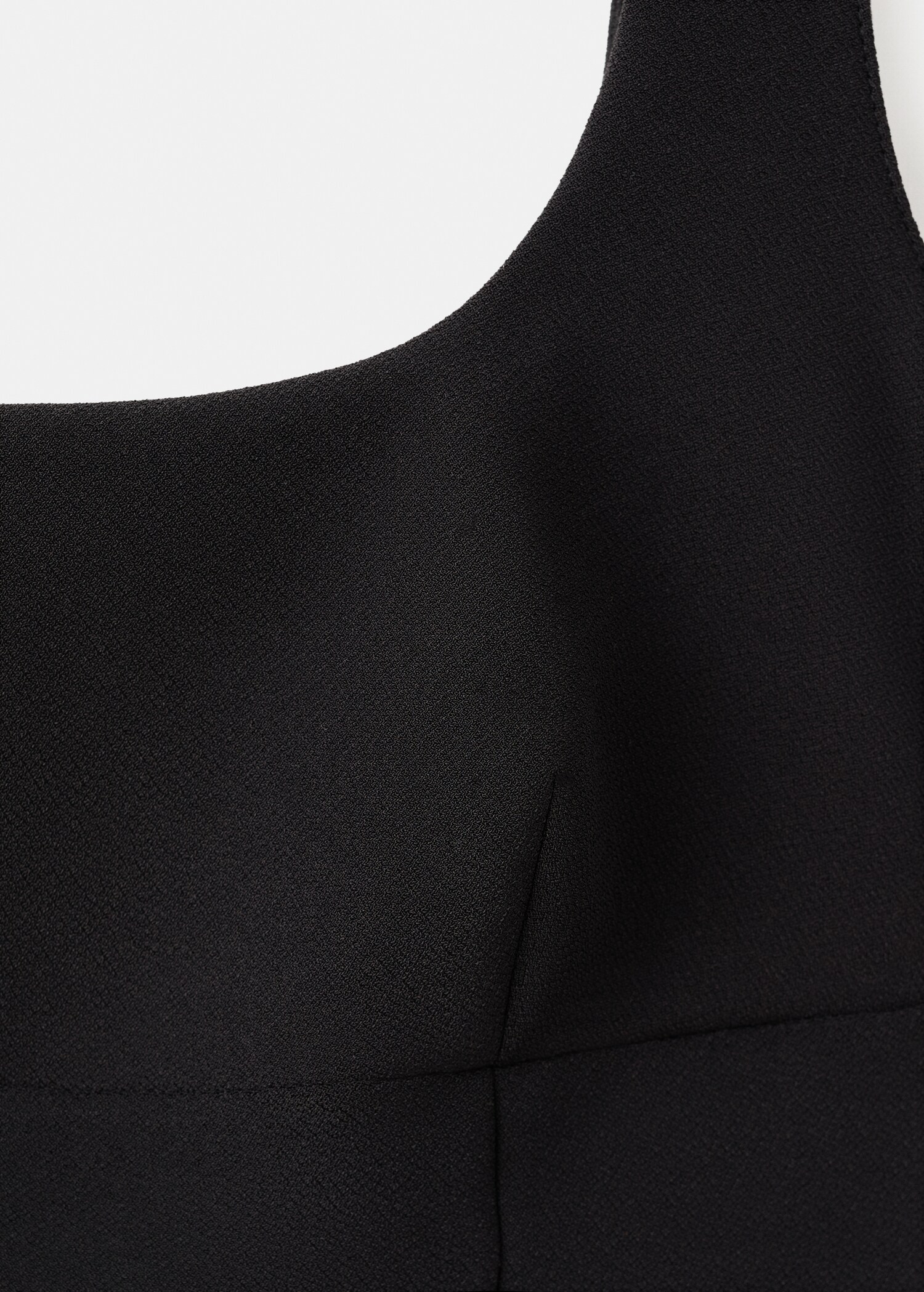 V-neckline fitted dress - Details of the article 8