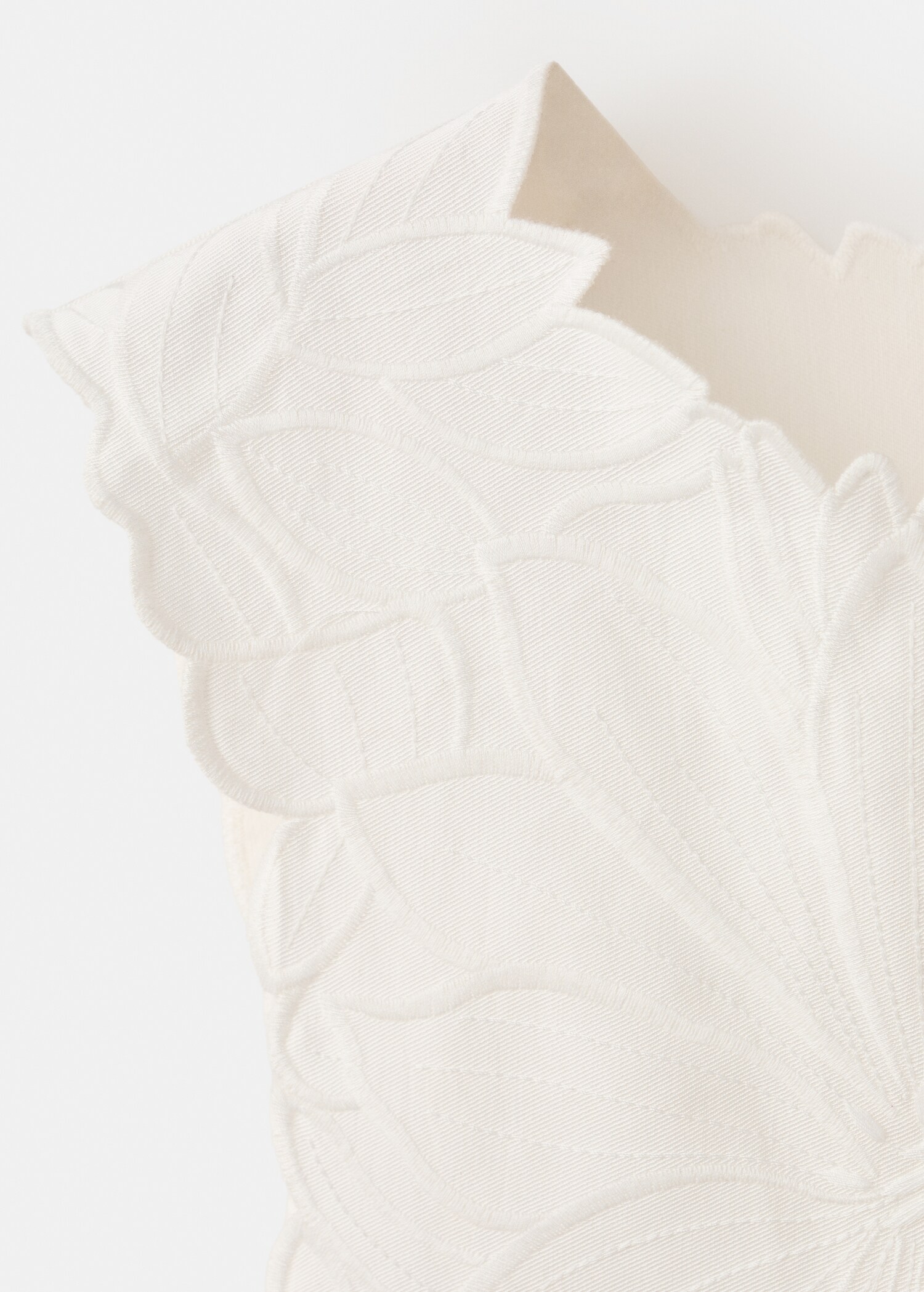Embroidered flower top - Details of the article 8