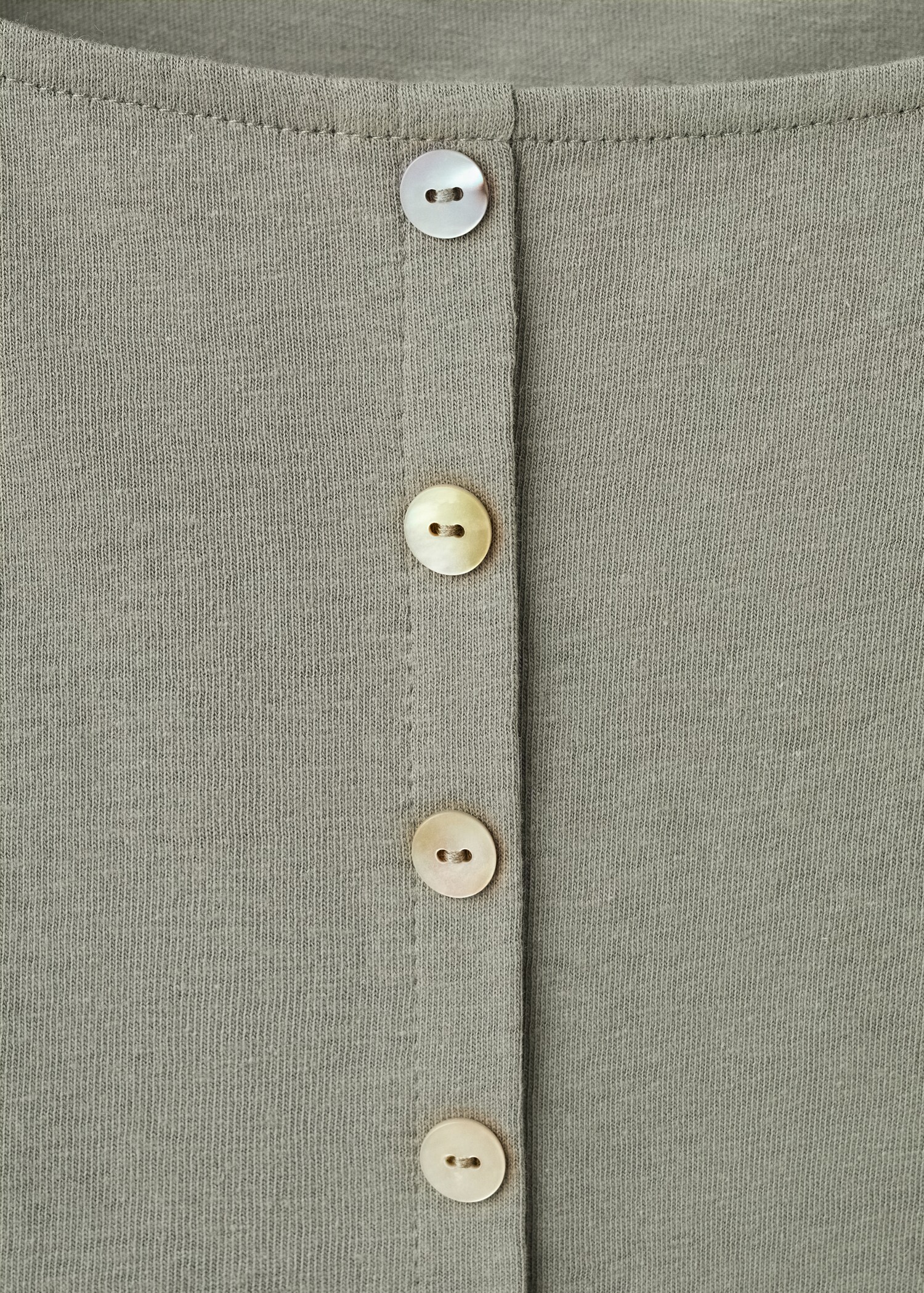 Cotton gilet with buttons - Details of the article 8