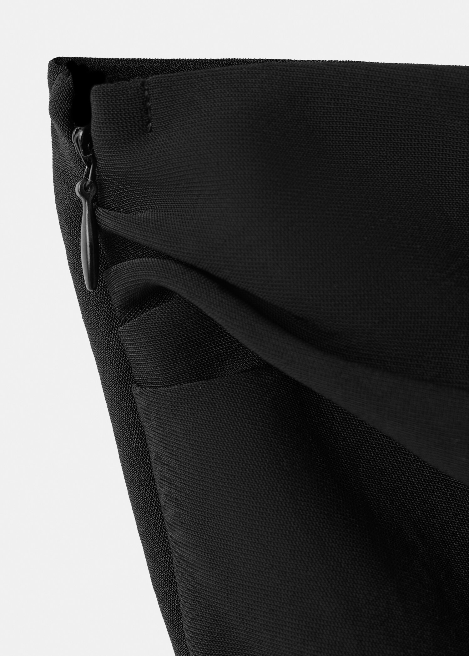 Asymmetrical jumpsuit with bow - Details of the article 8