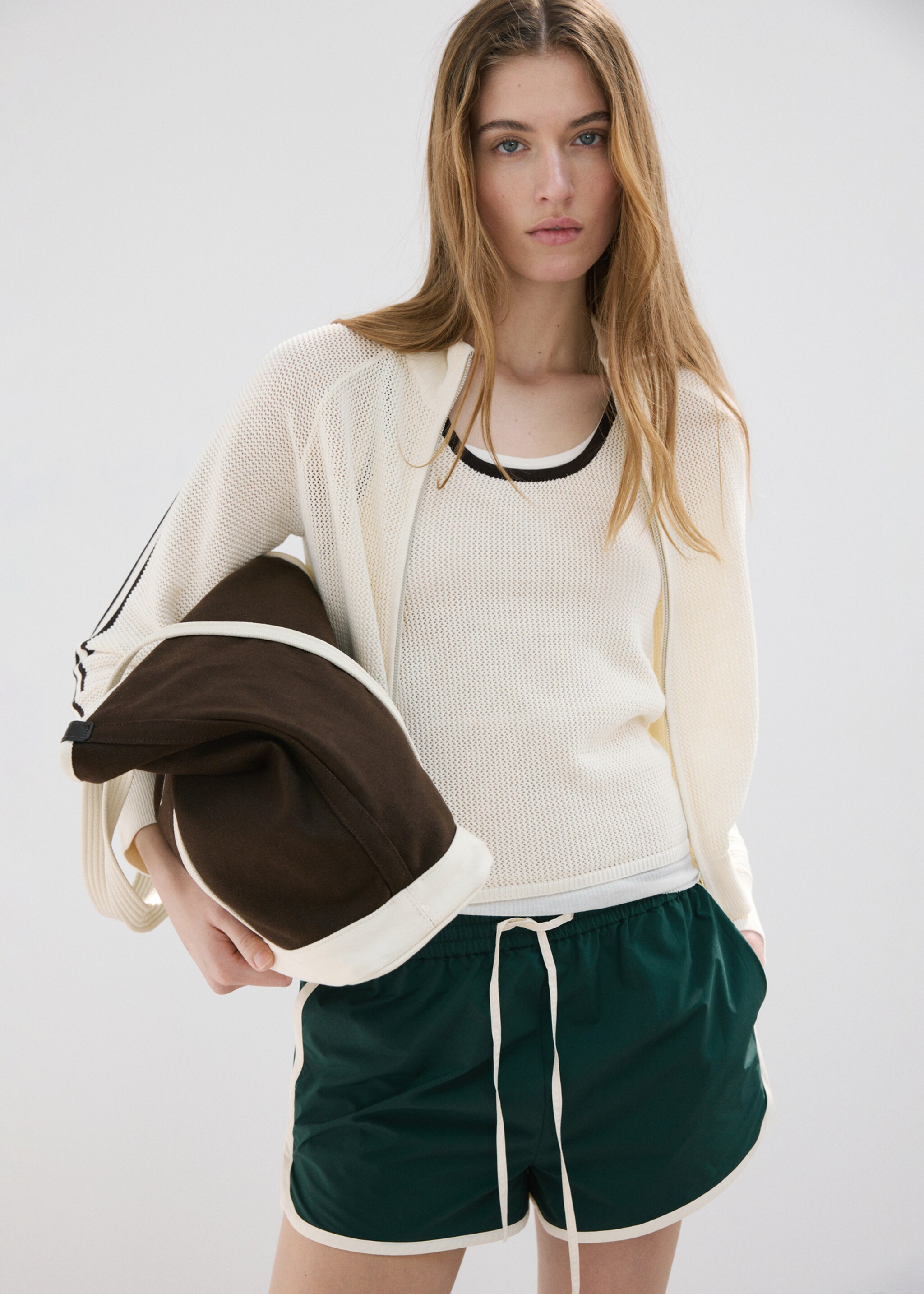 Contrast stripe zip cardigan - Details of the article 6, Ecru. Ref: 27097162-00.