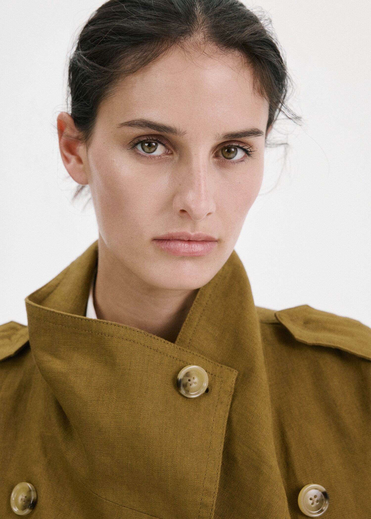 Linen funnel neck trench coat - Details of the article 1