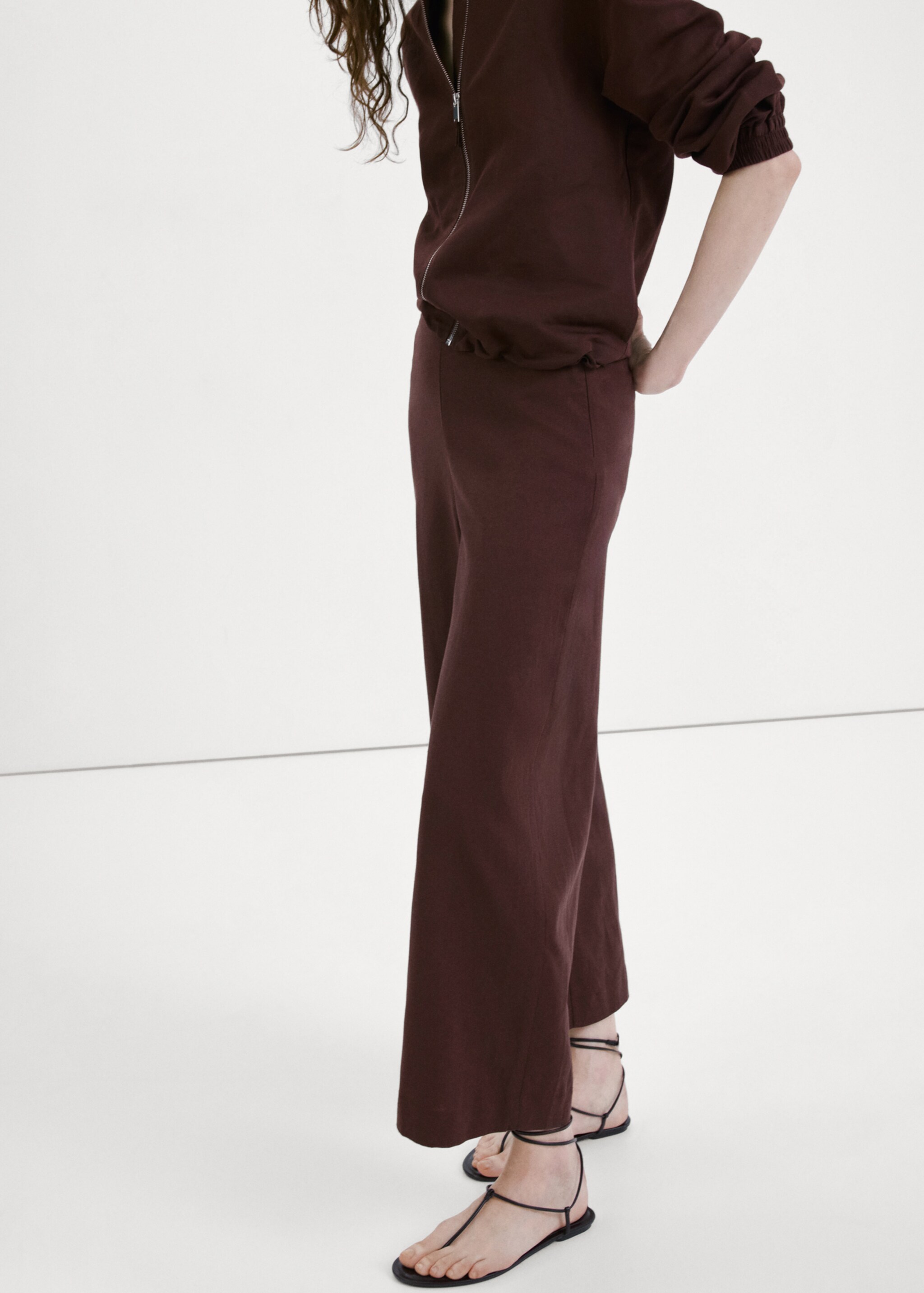 Straight linen-blend trousers - Medium plane, Chocolate. Ref: 27097781-00.