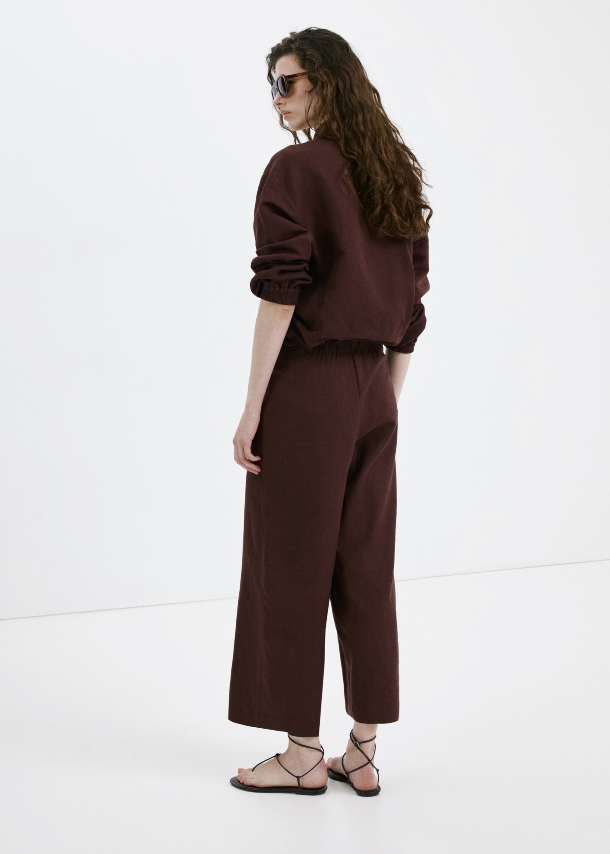 Straight linen-blend trousers - Reverse of the article, Chocolate. Ref: 27097781-00.