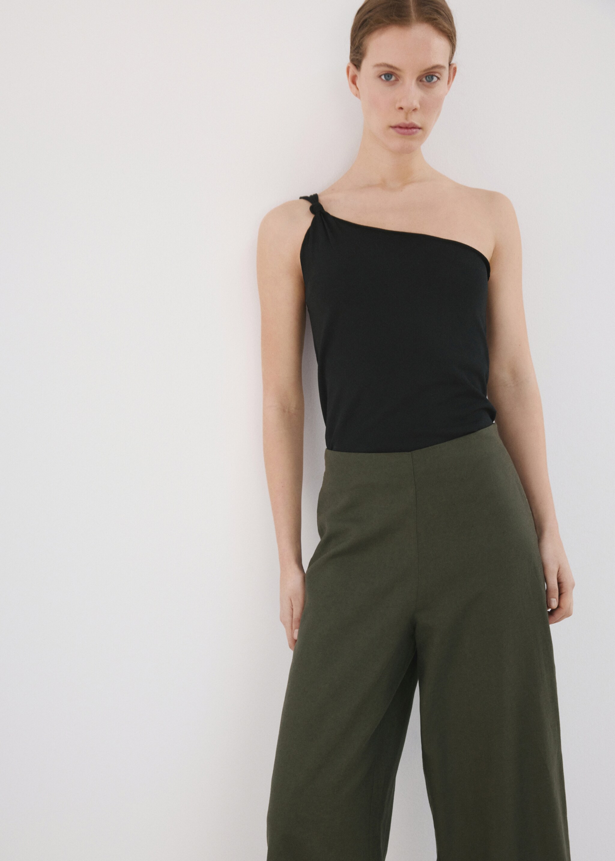 Straight linen-blend trousers - Details of the article 1, Khaki. Ref: 27097781-00.