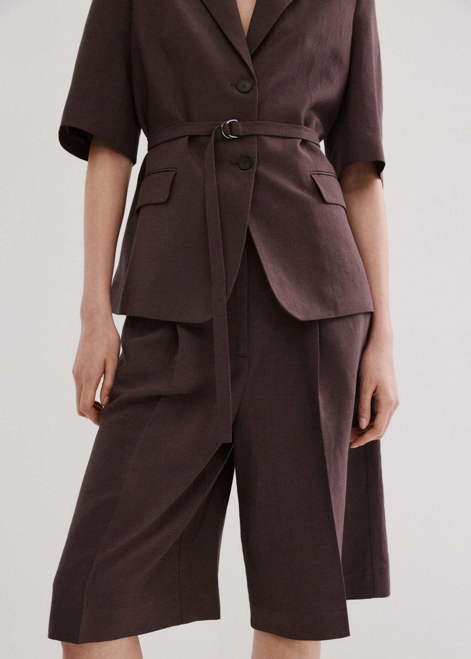 Straight linen Bermuda shorts - Medium plane